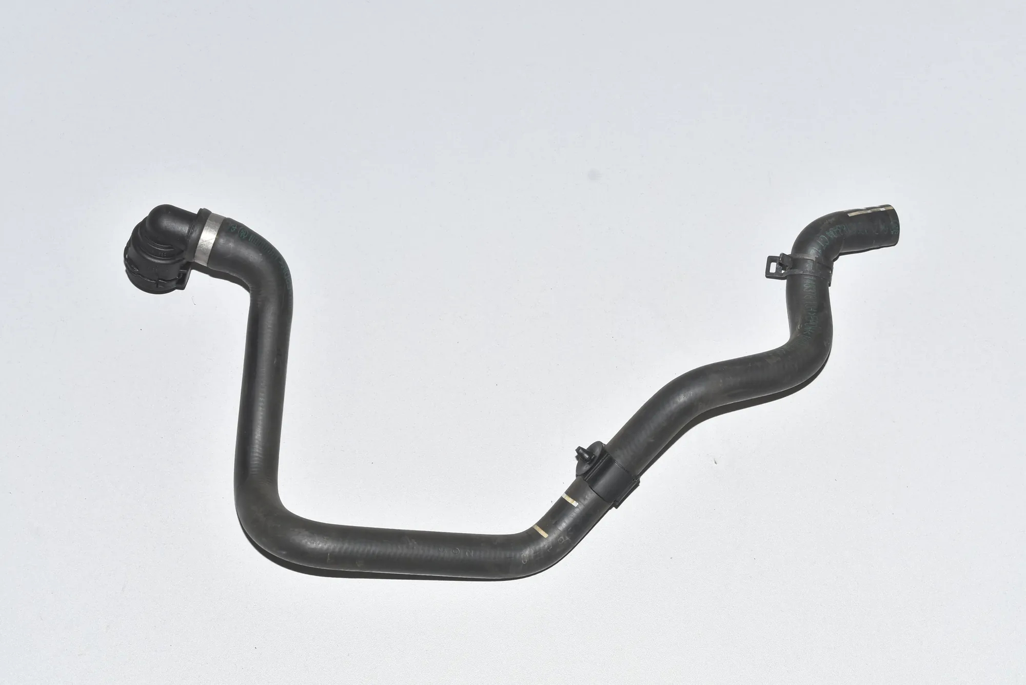 Coolant Hose Pipe – OEM 64219208183 · BMW 3 Touring (F31) 335 d xDrive 2016 – 3