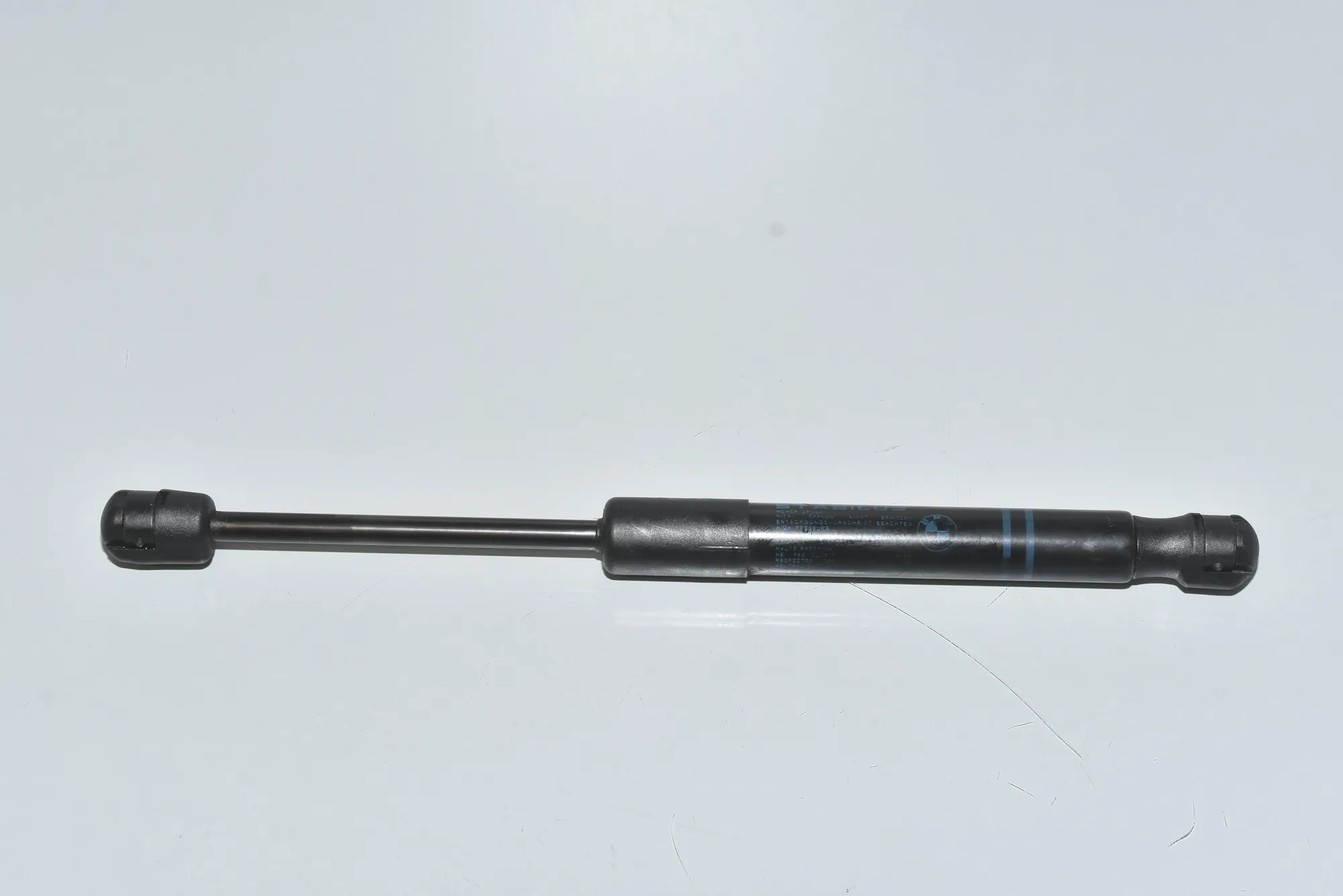 Front Right Bonnet Strut – OEM 51237239233 · BMW 3 (F30, F80) 320 d Efficient Dynamics 2012 – 2
