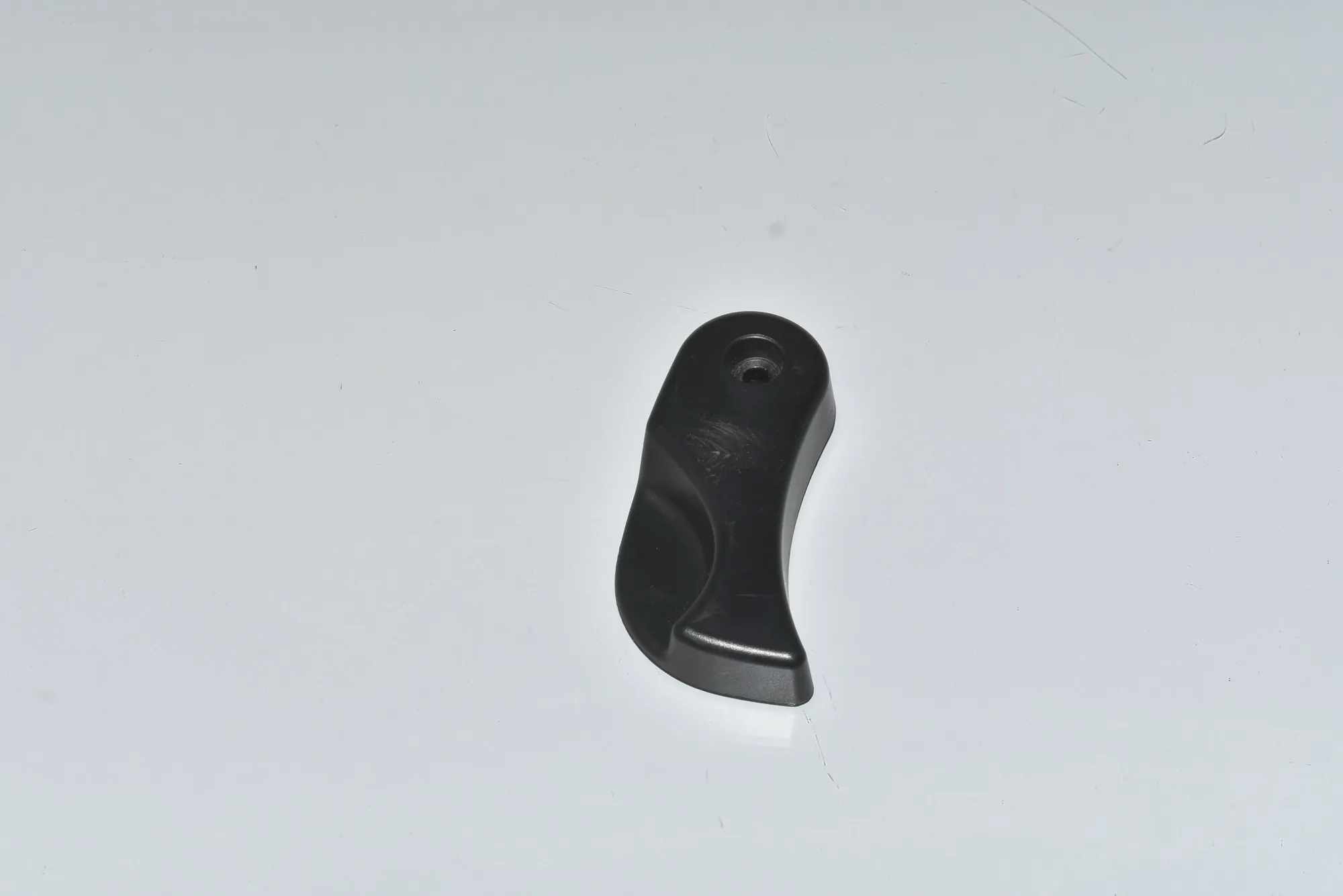 Bonnet Release Handle – OEM 51237309608 · BMW 3 (F30, F80) 320 d Efficient Dynamics 2012 – 2