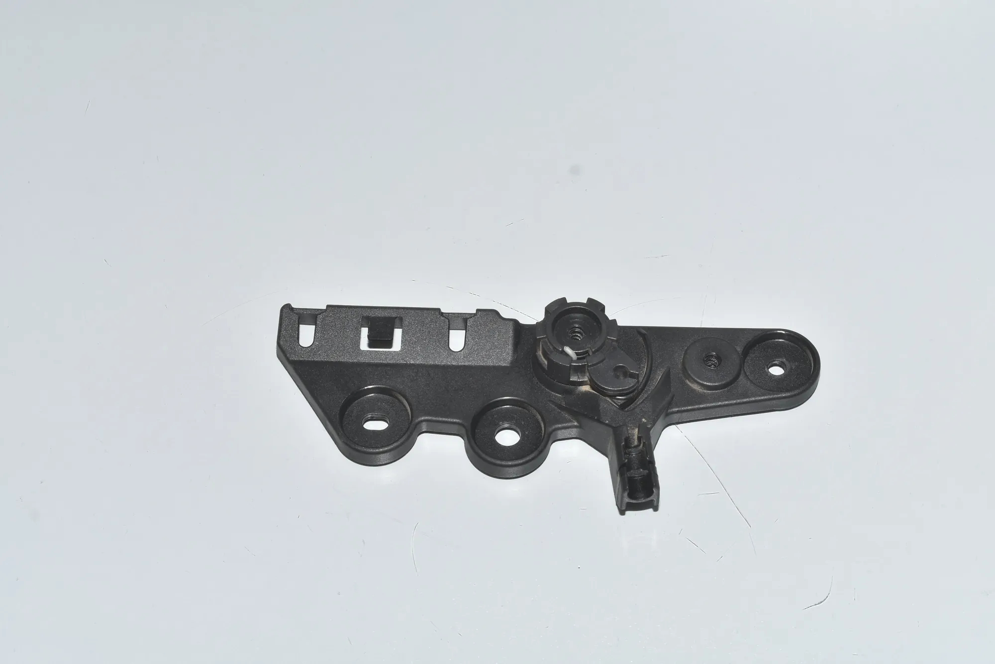 Bonnet Release Handle – OEM 51437221914 · BMW 3 (F30, F80) 320 d Efficient Dynamics 2012