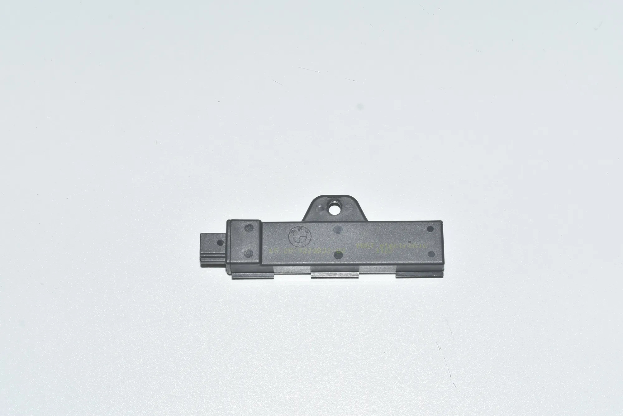 Antenna – OEM 65209220832 · BMW 3 (F30, F80) 320 d Efficient Dynamics 2012
