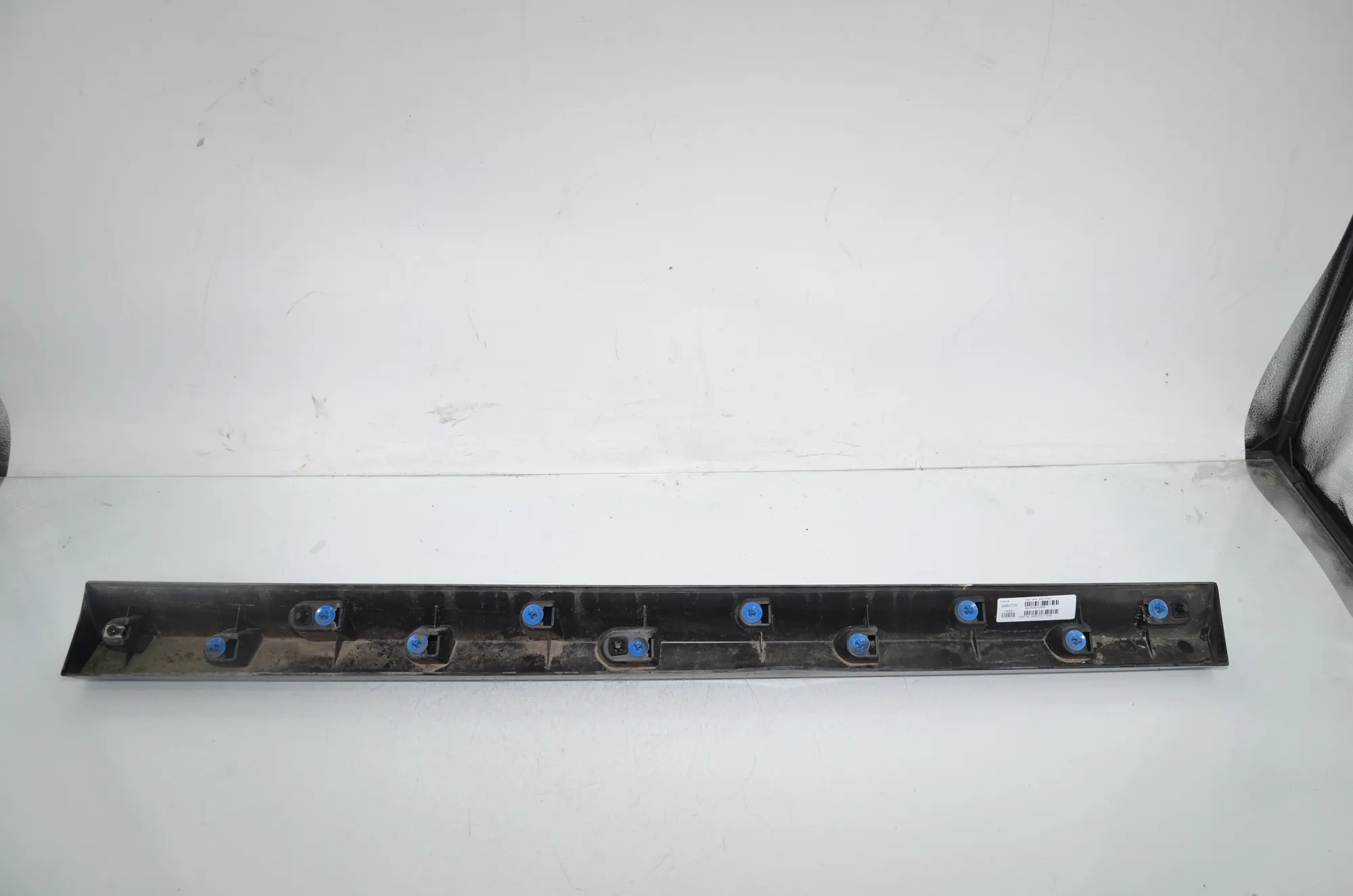 Front Left Door Lower Molding – OEM 8094303 · BMW iX3 (G08) BMW iX3 (G08) Electric (286 HP) 2022 – 3