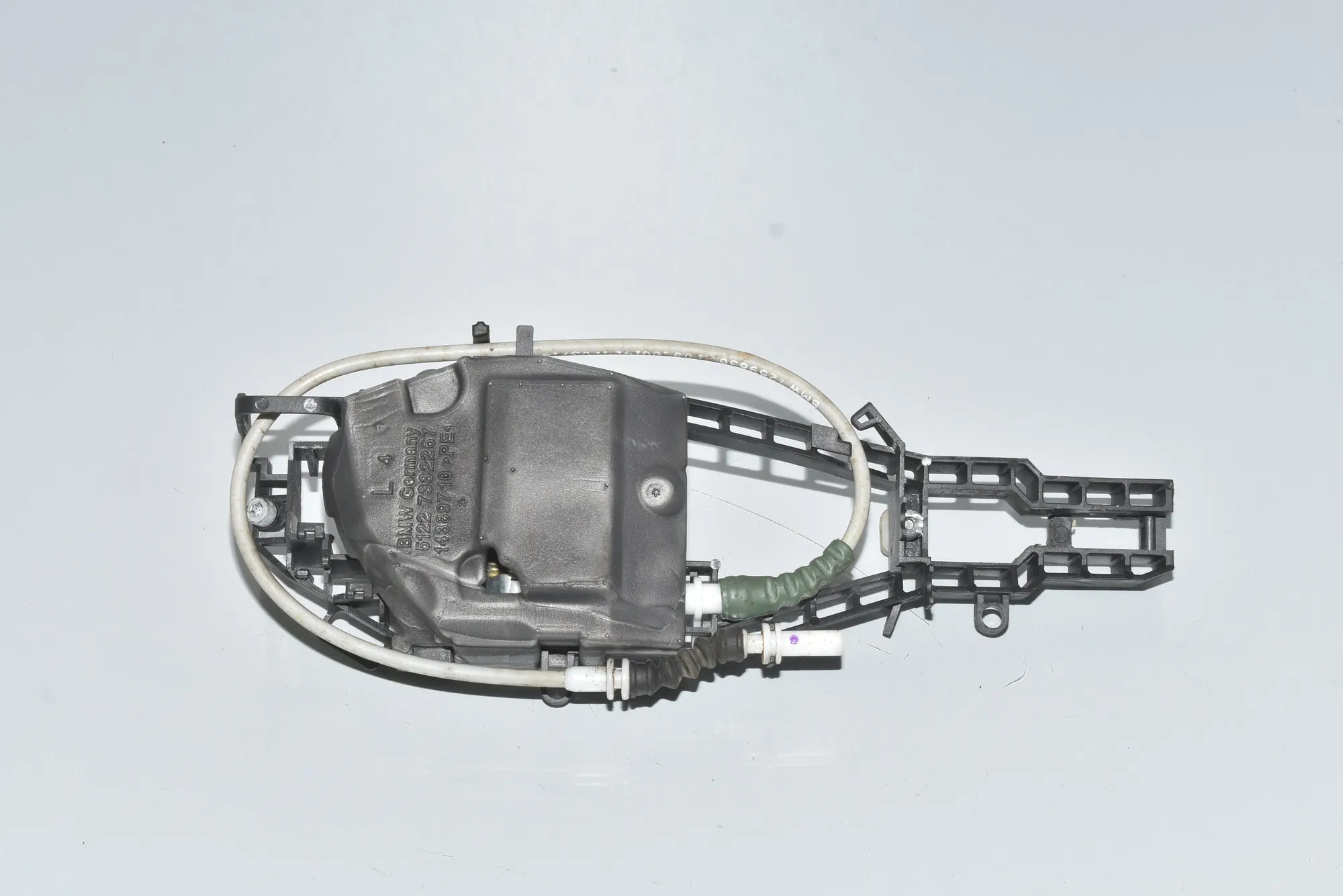 Rear Left Door Interior Handle Frame – OEM 51227259836 · BMW 3 (F30, F80) 320 d Efficient Dynamics 2012 – 2