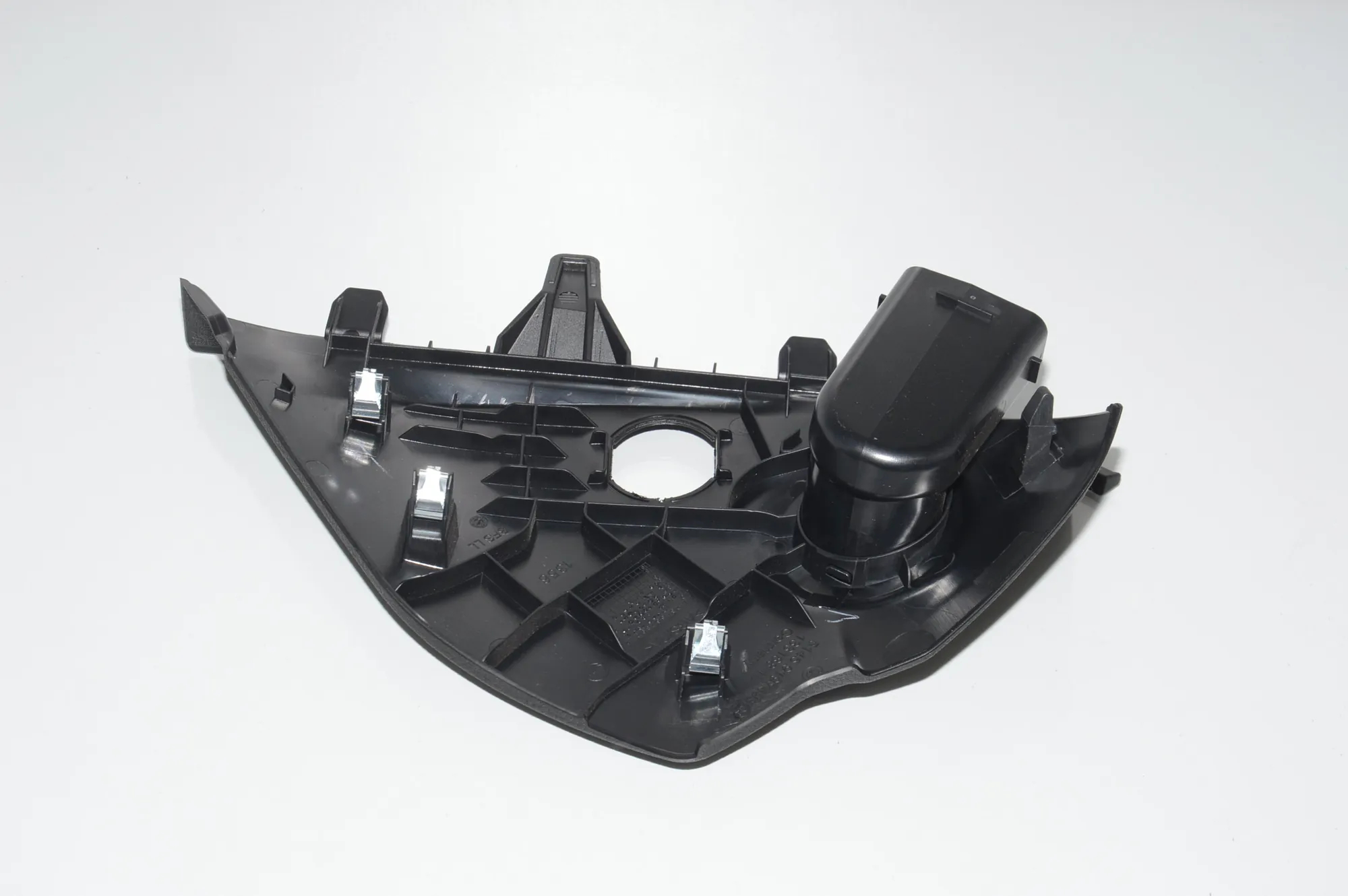 Dashboard Side Trim – OEM 9197493 · BMW 6 Gran Coupe (F06) 640 d xDrive 2015 – 3