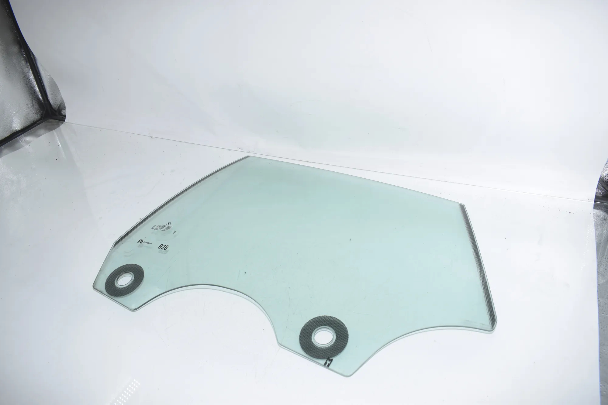 Rear Left Door Window – OEM 7955235 · BMW i4 (G26) BMW i4 (G26) eDrive35 2022 – 2