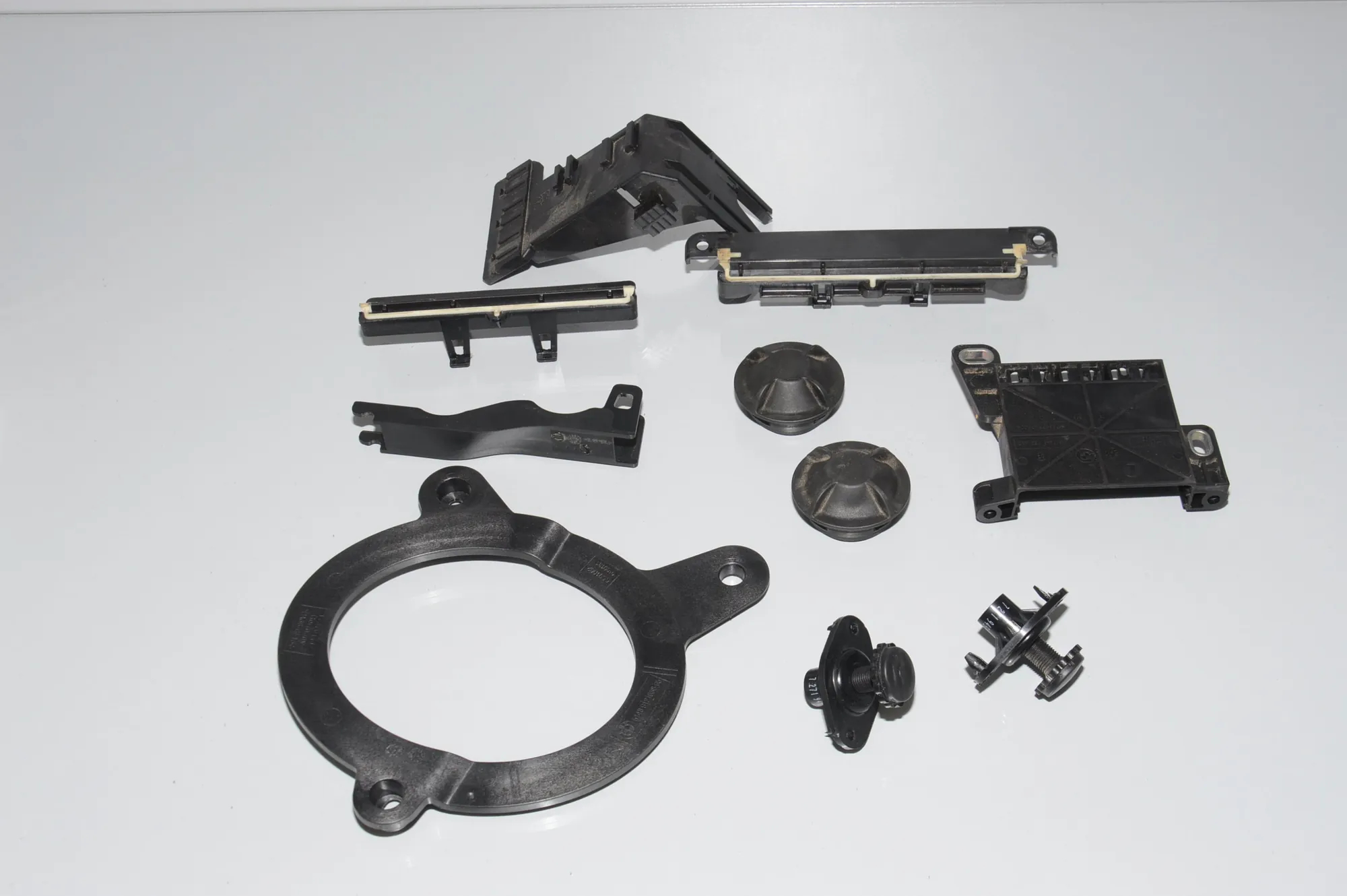 Bracket – OEM 6775700 · BMW 6 Gran Coupe (F06) 640 d xDrive 2015 – 3