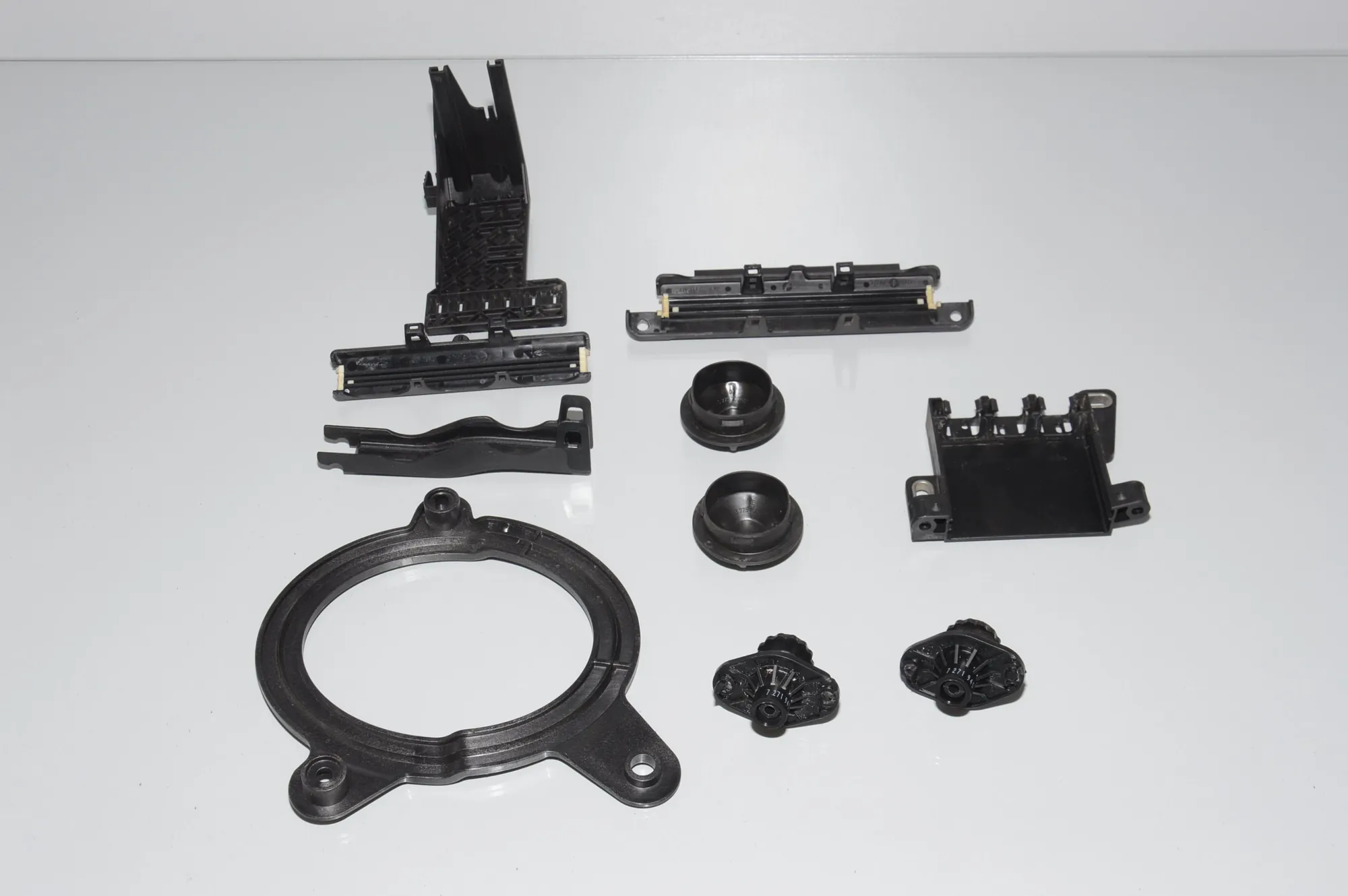 Bracket – OEM 6775700 · BMW 6 Gran Coupe (F06) 640 d xDrive 2015 – 4