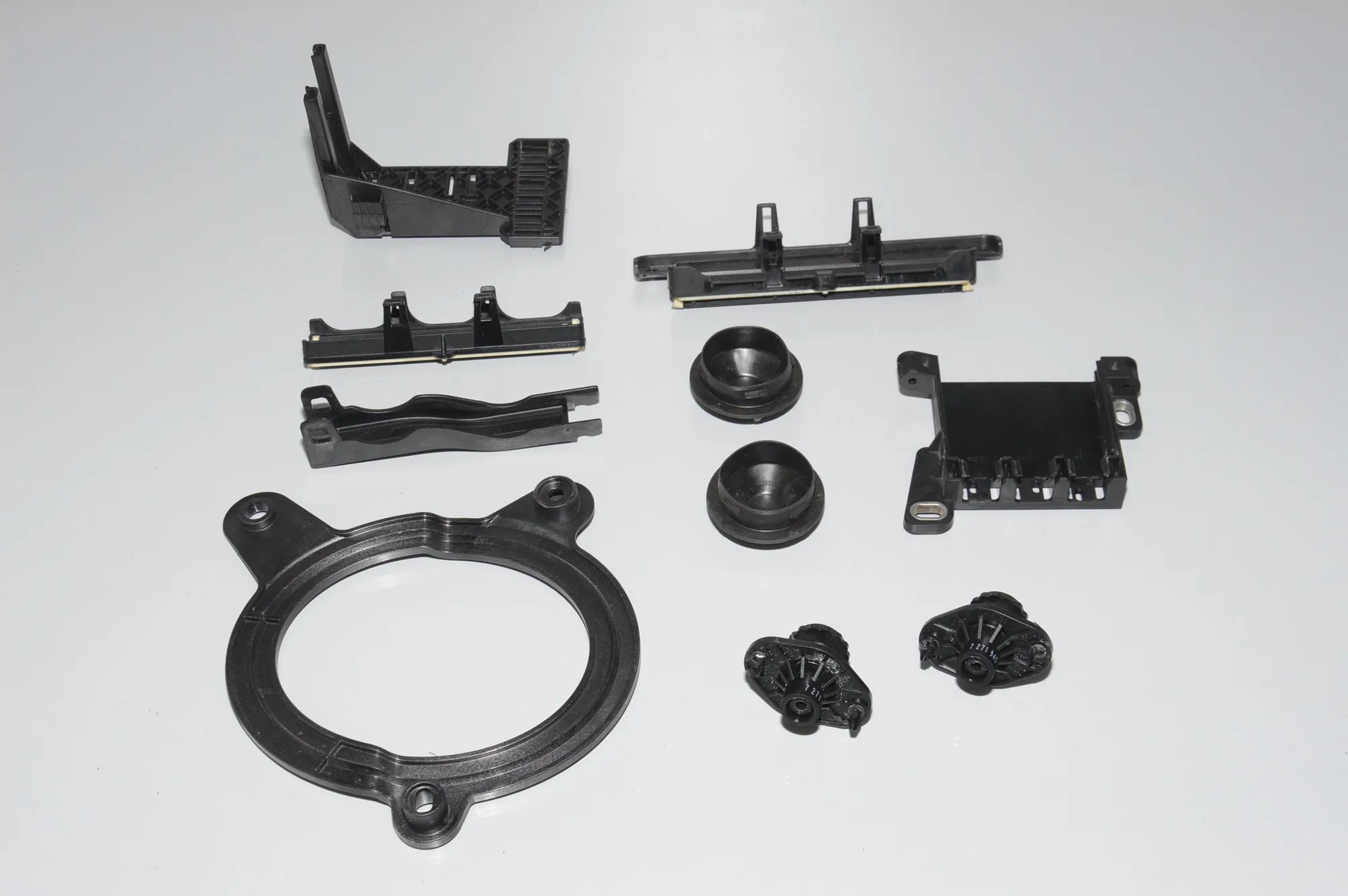 Bracket – OEM 6775700 · BMW 6 Gran Coupe (F06) 640 d xDrive 2015 – 2