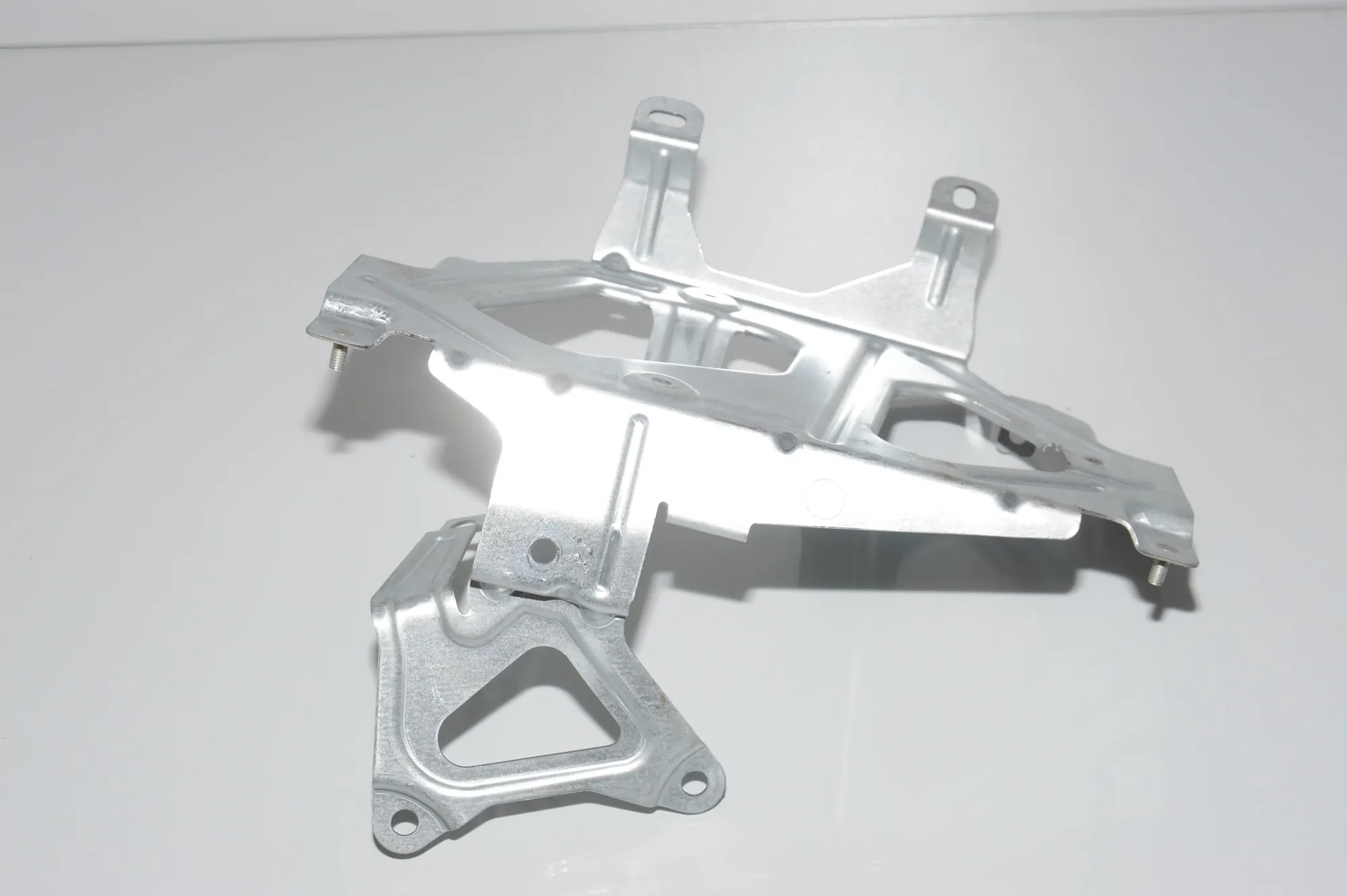 Bracket – OEM 9237830 · BMW 6 Gran Coupe (F06) 640 d xDrive 2015 – 3