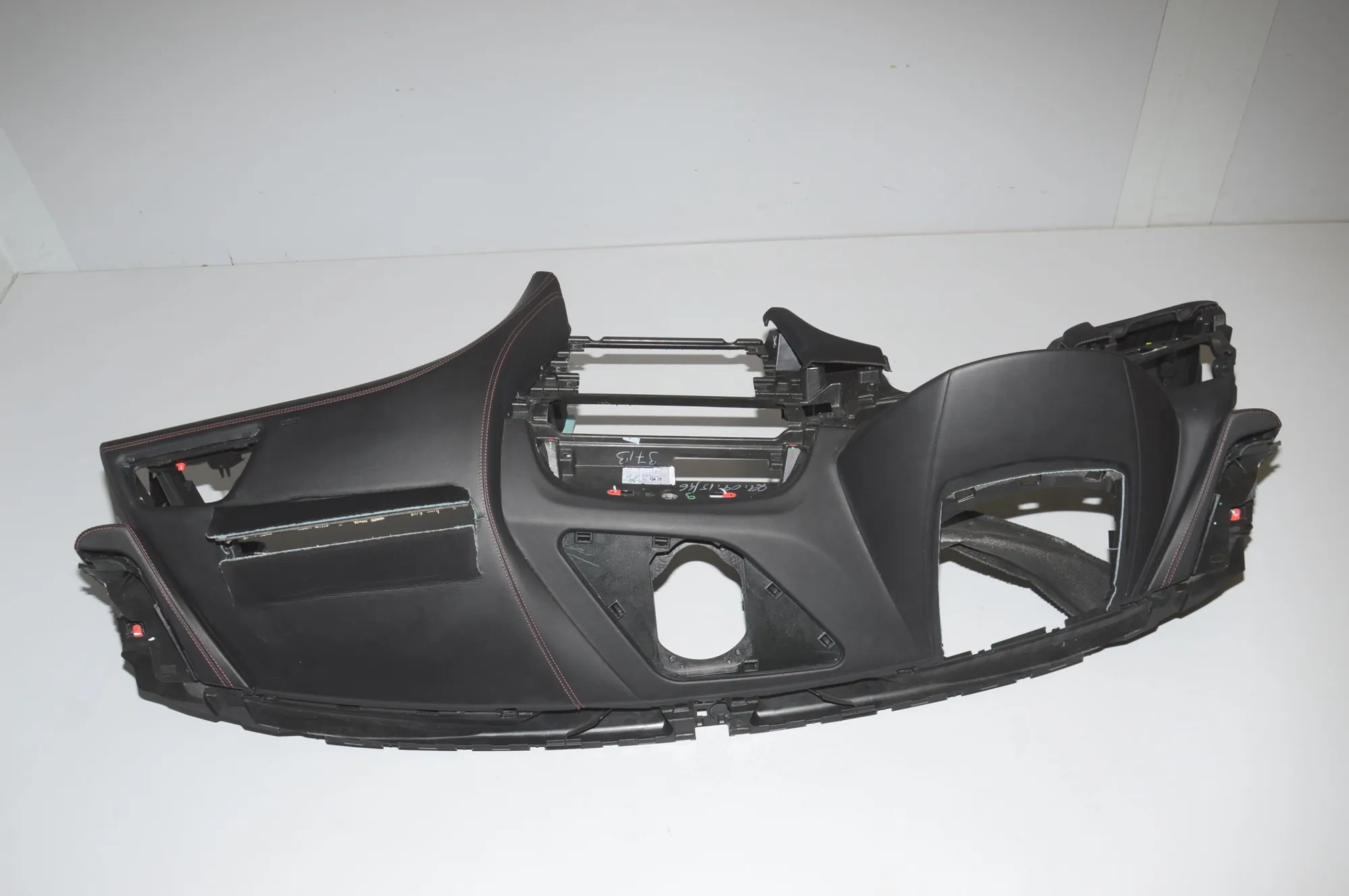 Dashboard – OEM 9238617 · BMW 6 Gran Coupe (F06) 640 d xDrive 2015 – 4