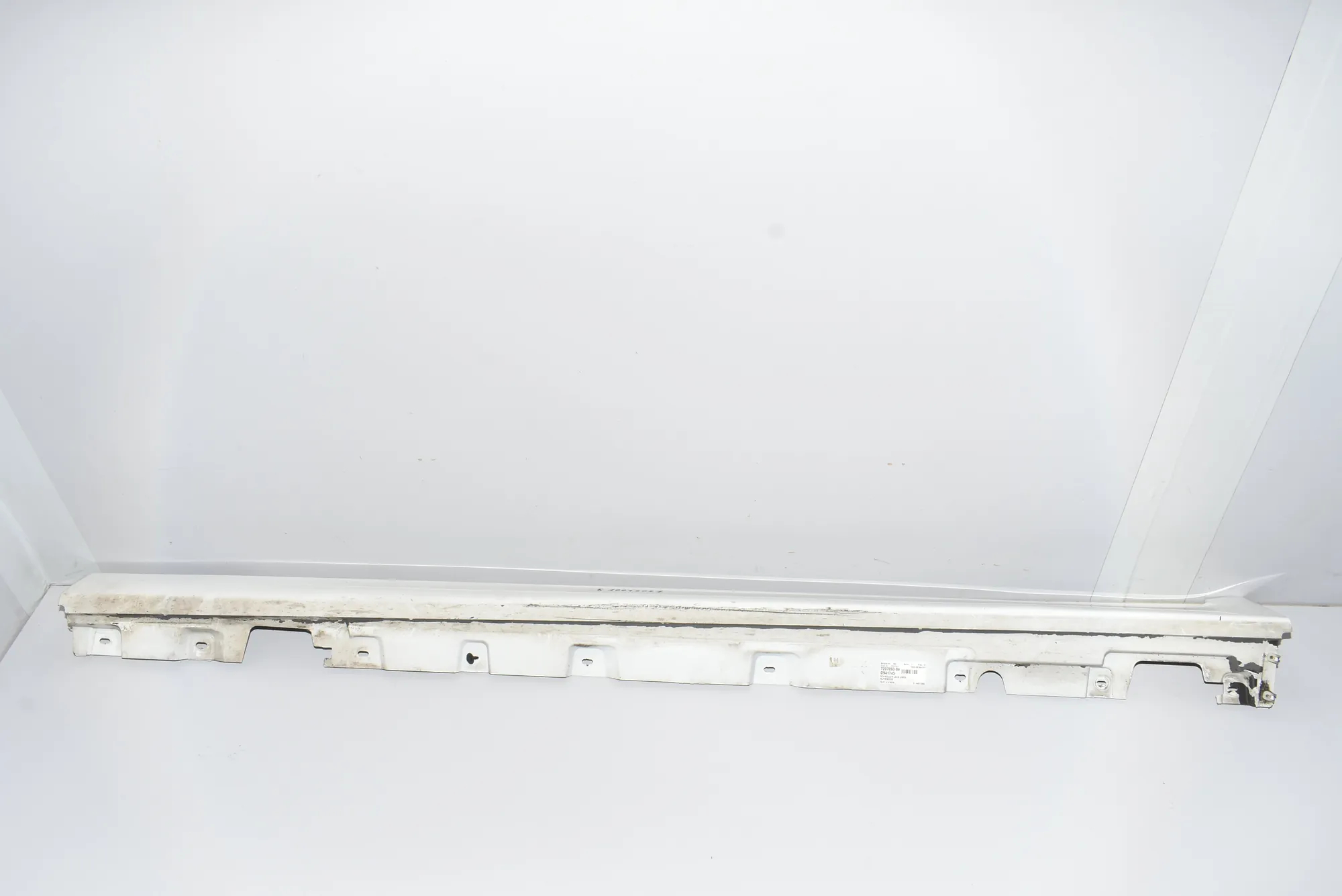Left Side Sideskirt – OEM 51777262663 · BMW 5 Touring (F11) 530 d 2014