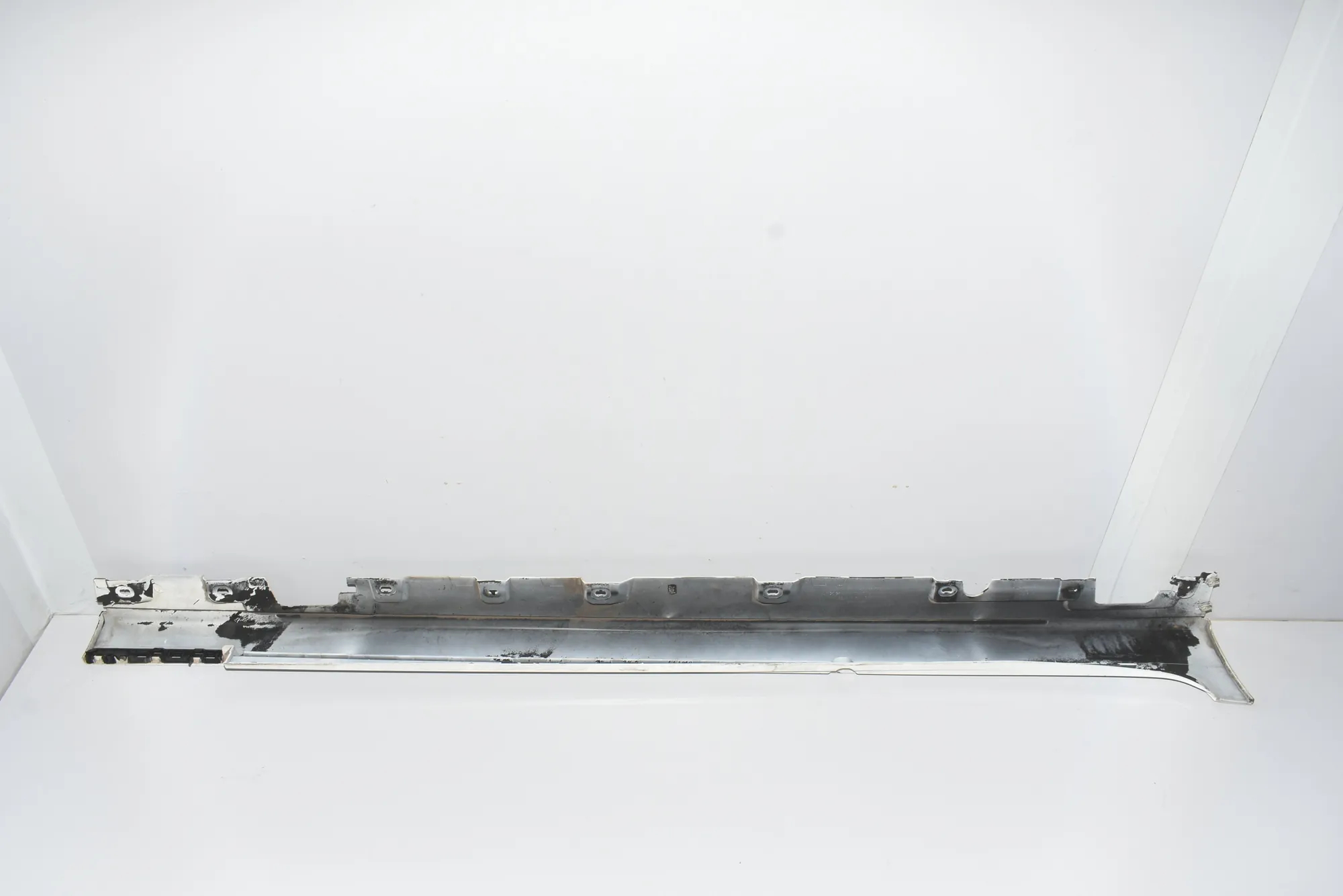 Left Side Sideskirt – OEM 51777262663 · BMW 5 Touring (F11) 530 d 2014 – 4