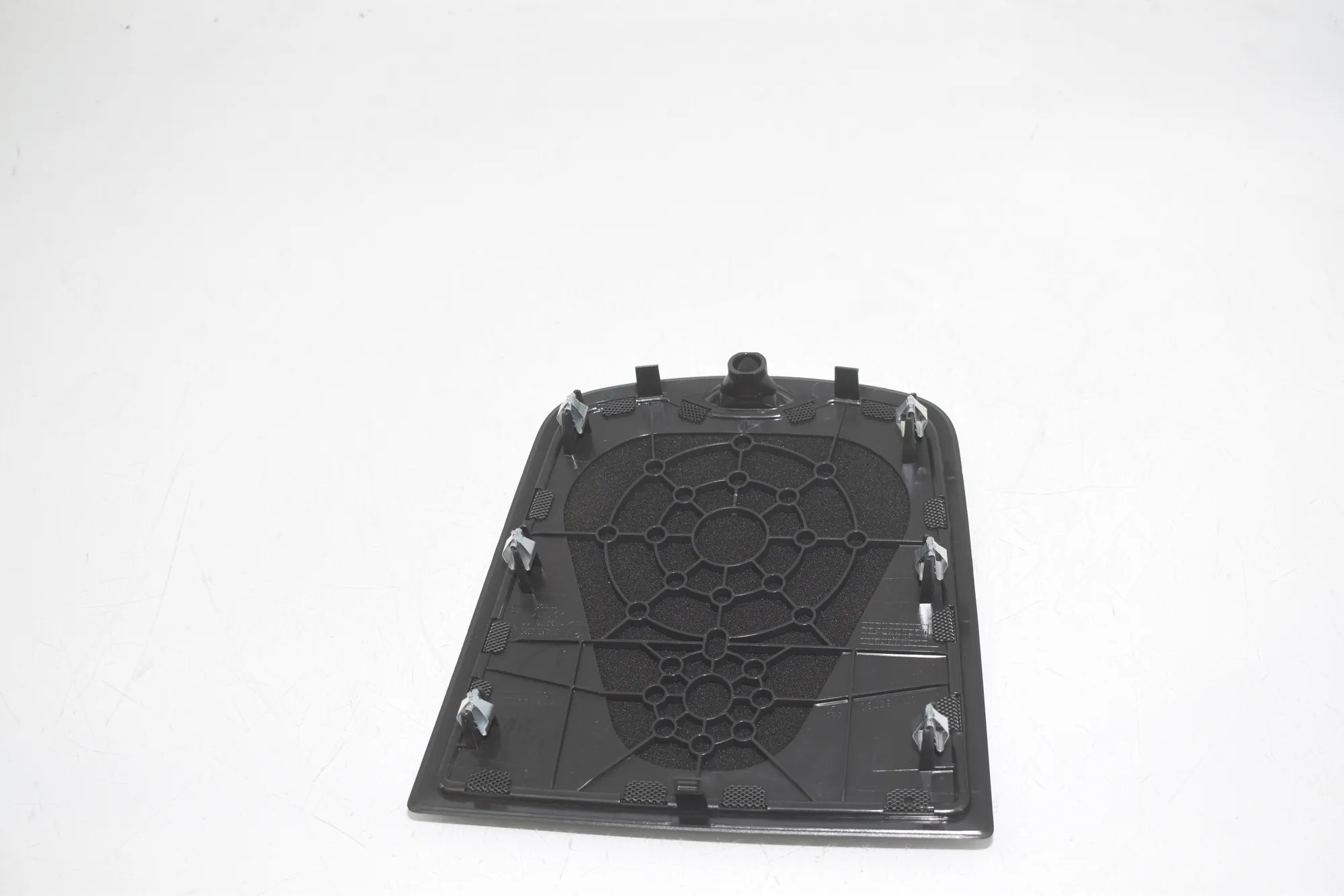 Loudspeaker Cover – OEM 6840080 · BMW X3 (G01, F97) BMW X3 (G01, F97) xDrive 20 i 2018 – 3