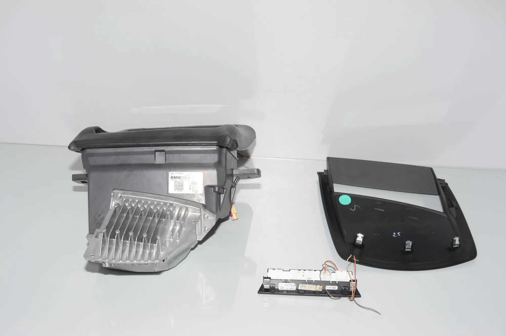 Head-Up Display – OEM 9359019 · BMW 6 Gran Coupe (F06) 640 d xDrive 2015 – 3