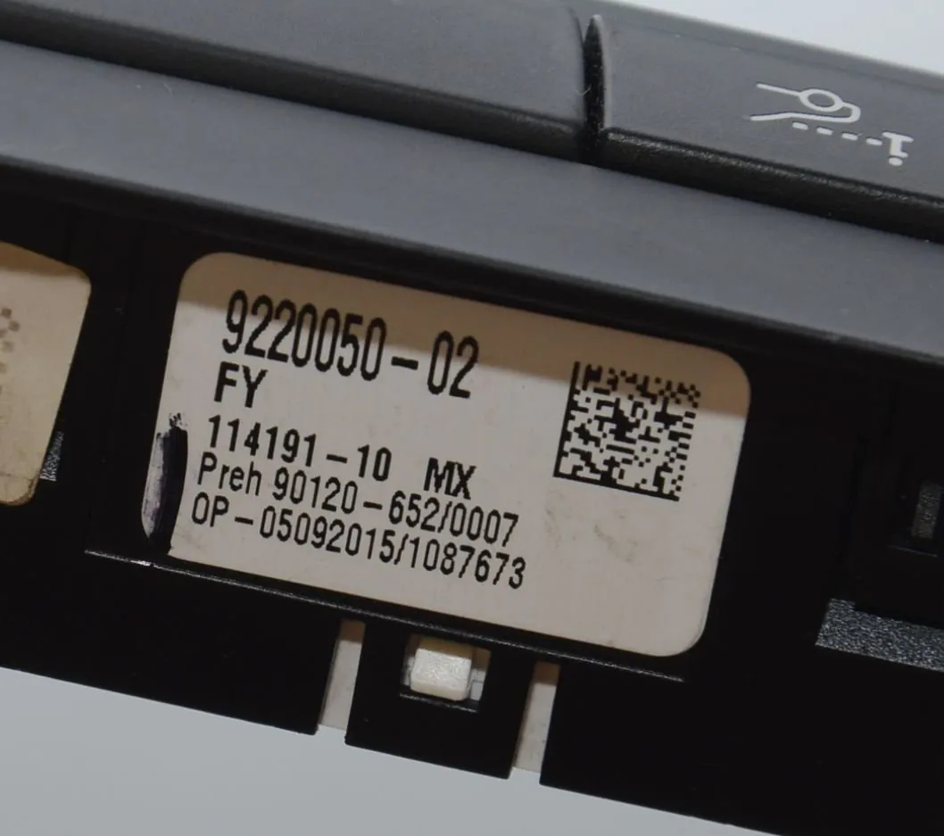 Head-Up Display – OEM 9359019 · BMW 6 Gran Coupe (F06) 640 d xDrive 2015 – 8