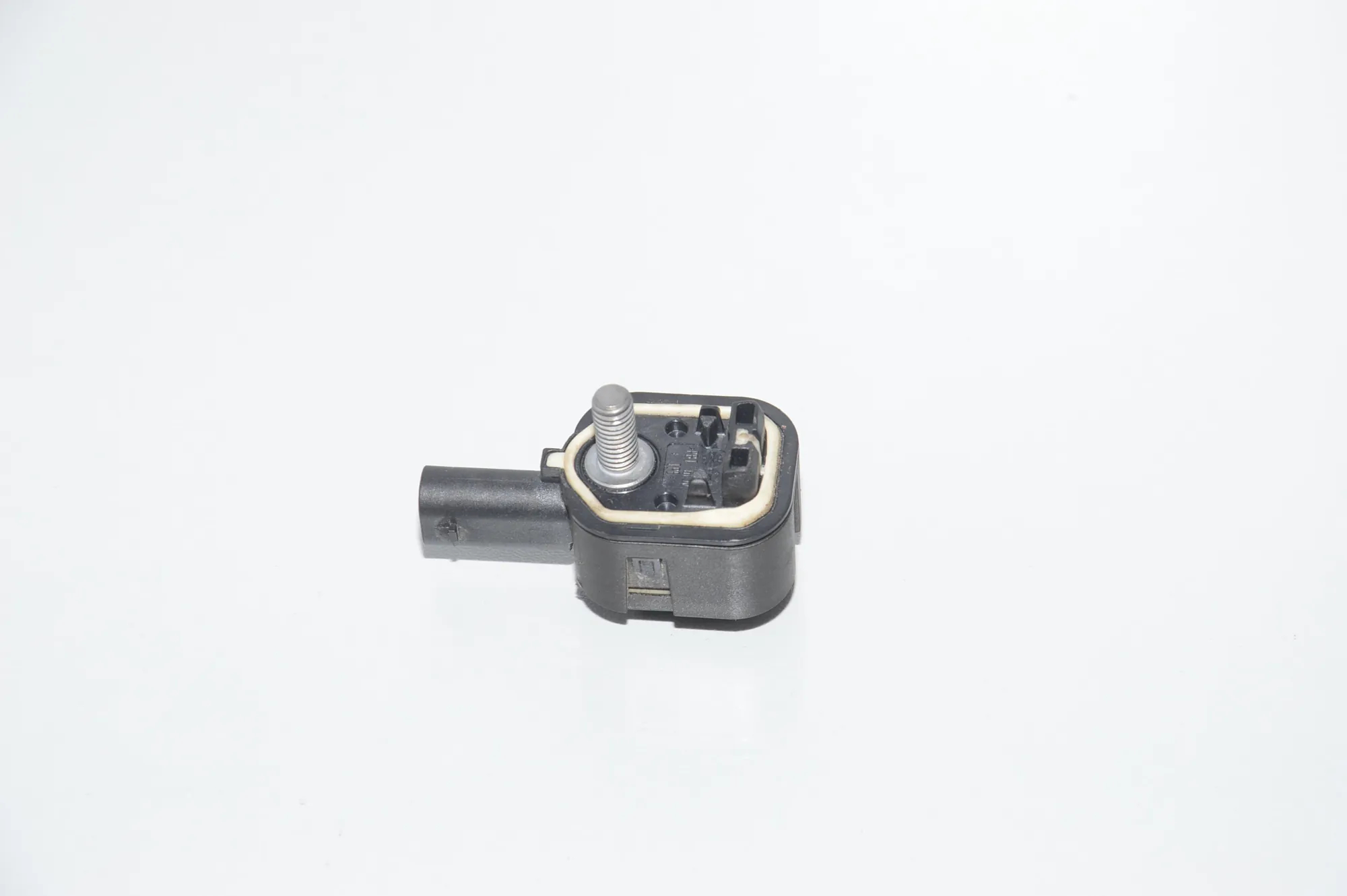 Right Side Impact Sensor – OEM 9224178 · BMW 6 Gran Coupe (F06) 640 d xDrive 2015