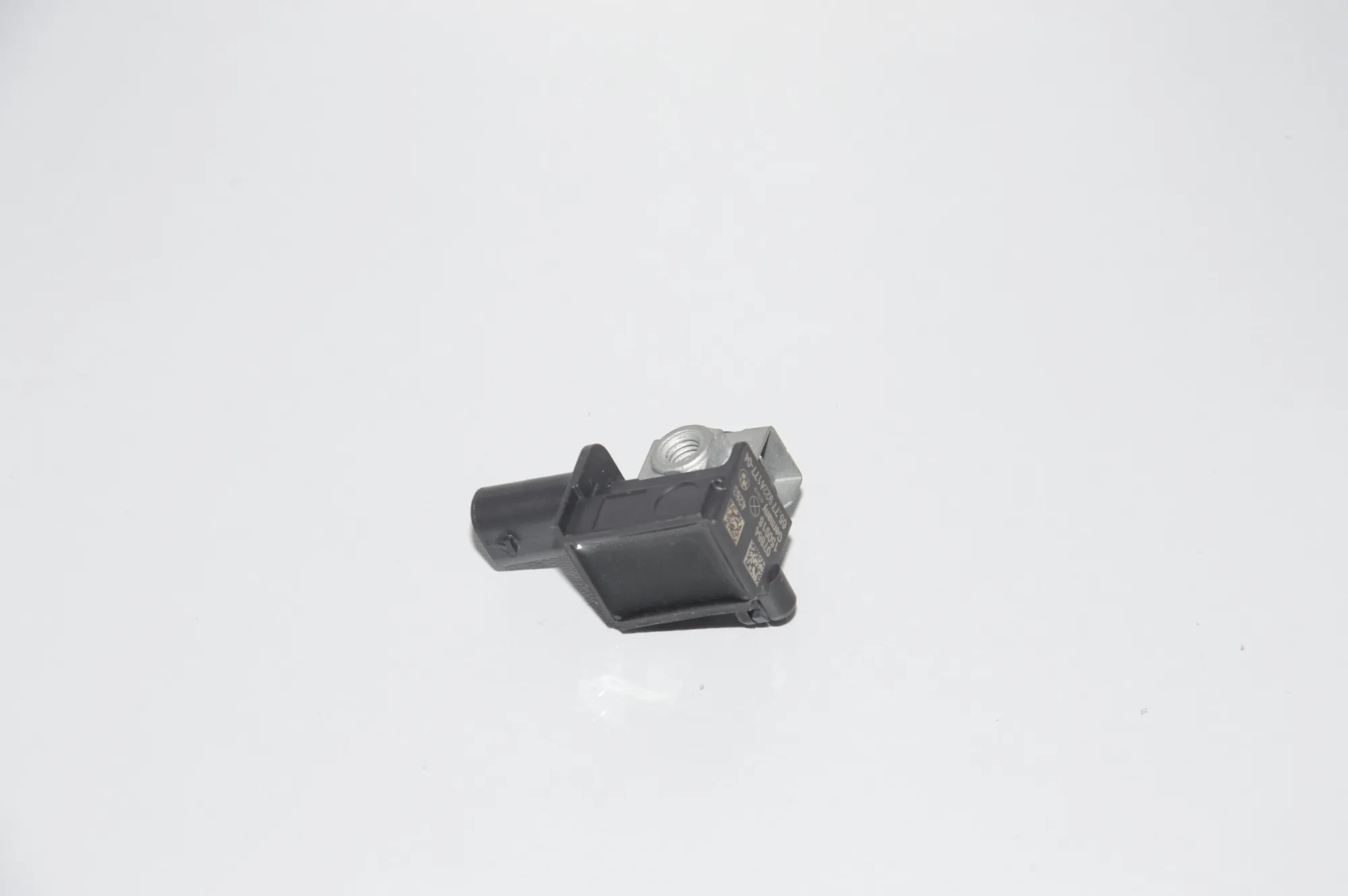 Front Right Impact Sensor – OEM 9224177 · BMW 6 Gran Coupe (F06) 640 d xDrive 2015 – 4