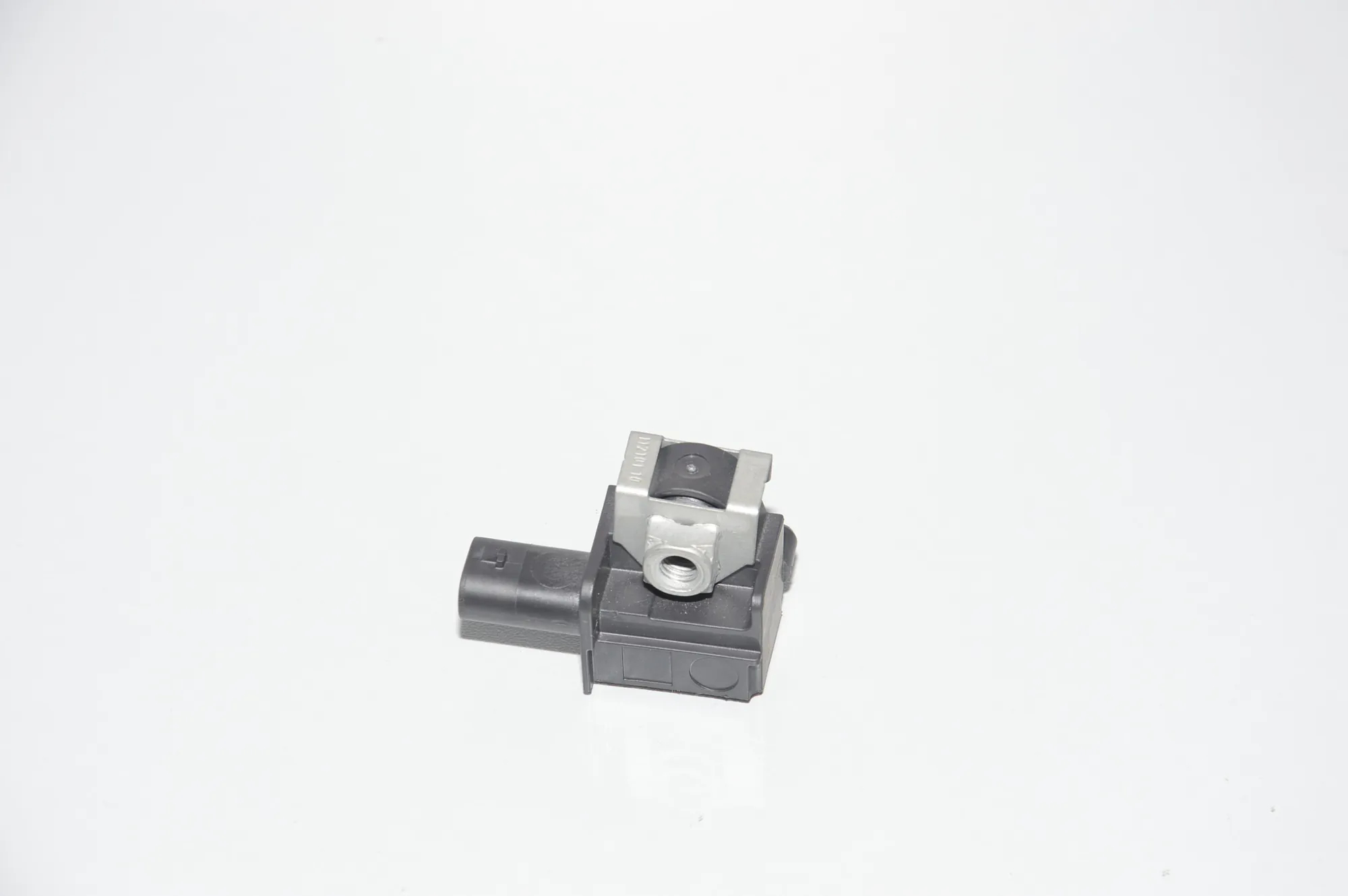 Front Right Impact Sensor – OEM 9224177 · BMW 6 Gran Coupe (F06) 640 d xDrive 2015 – 2