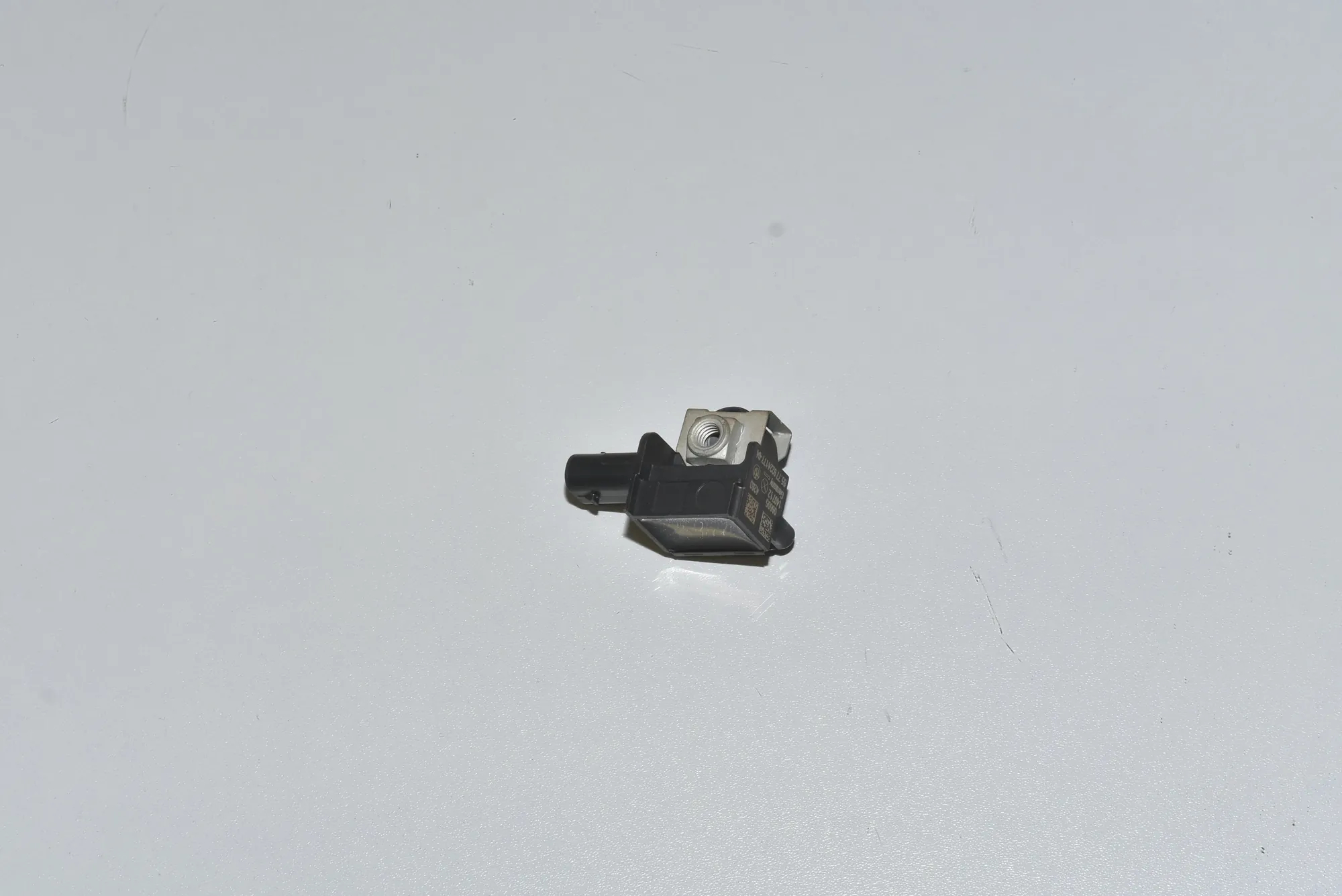 Front Right Impact Sensor – OEM 65779224177 · BMW 5 Touring (F11) 530 d 2014 – 2