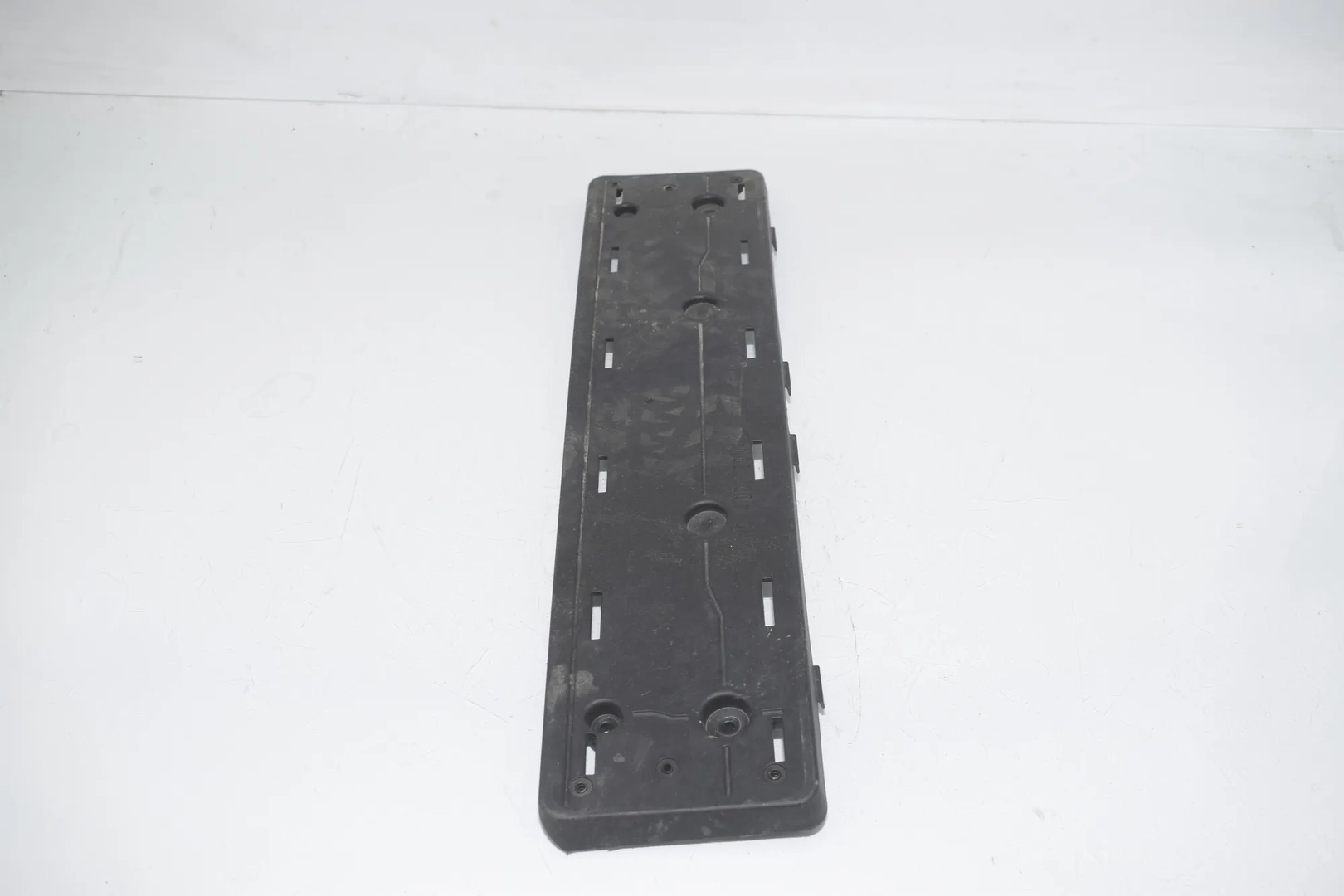 License plate holder – OEM 7887372 · BMW I4 i4 (G26) (2022 -) eDrive35 (2022 -, 210 kW) 2022 – 2