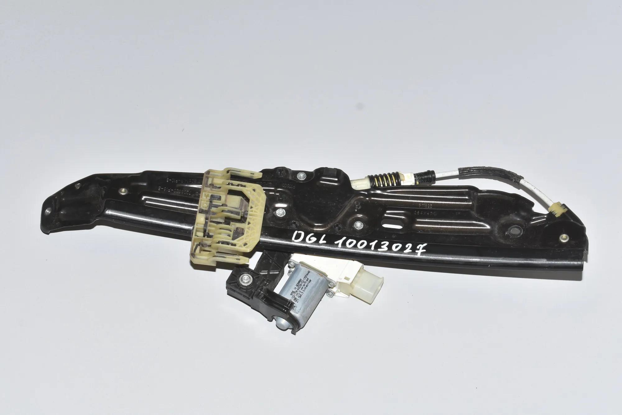 Rear Right Door Window Regulator – OEM 7208020 · BMW 5 Touring (F11) 530 d 2014 – 2
