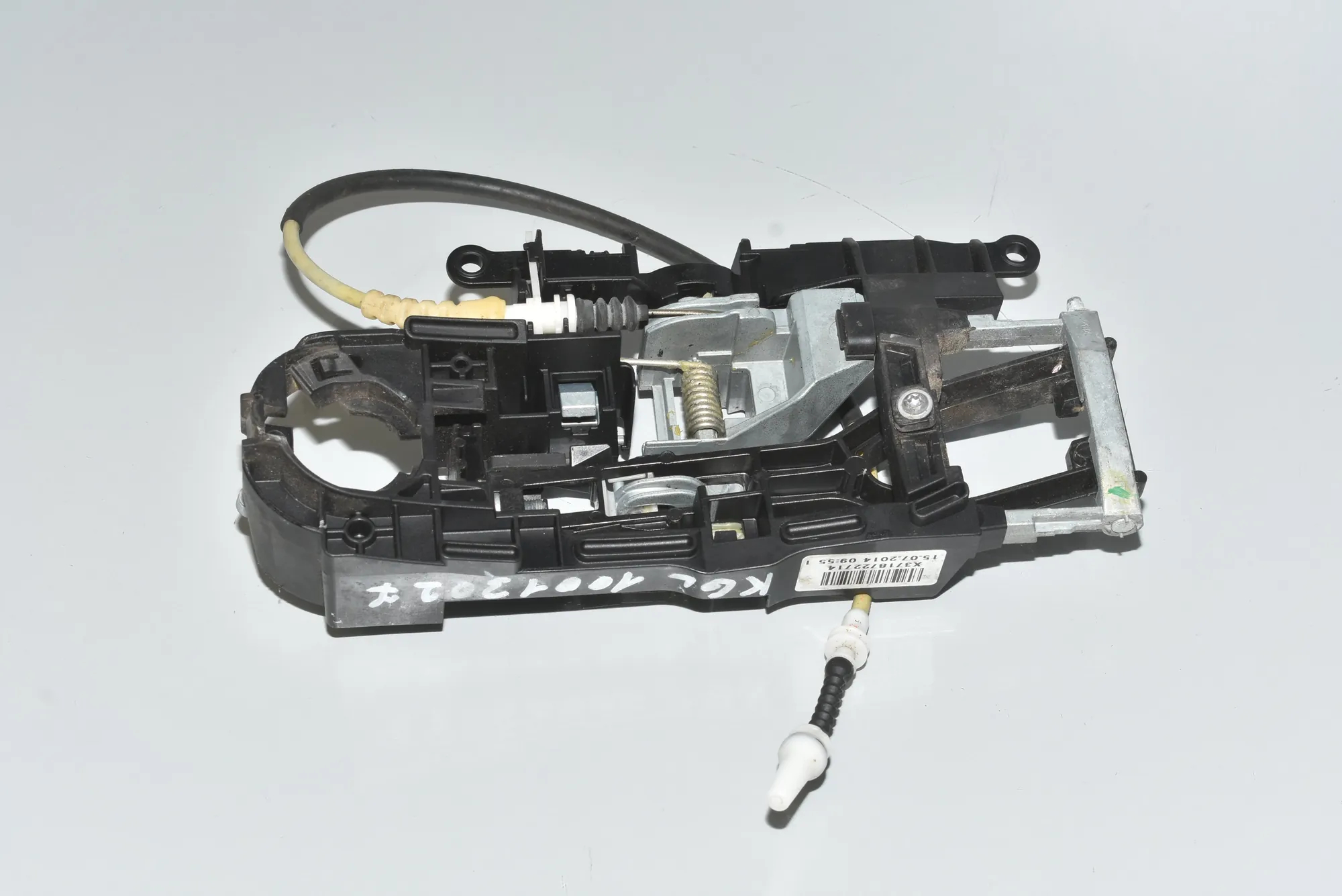 Rear Left Door Interior Handle Frame – OEM 51217187227 · BMW 5 Touring (F11) 530 d 2014 – 3
