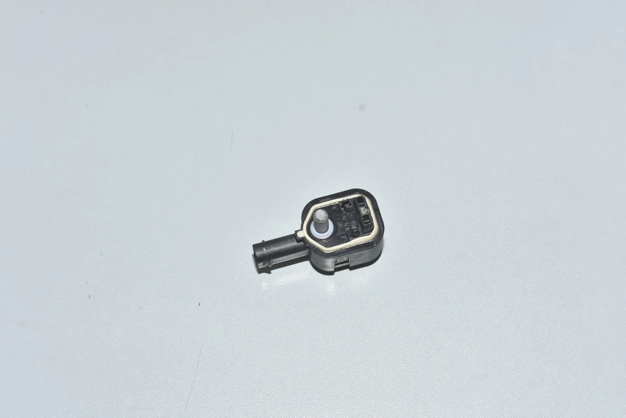 Right Side Impact Sensor – OEM 65779224178 · BMW 5 Touring (F11) 530 d 2014 – 3