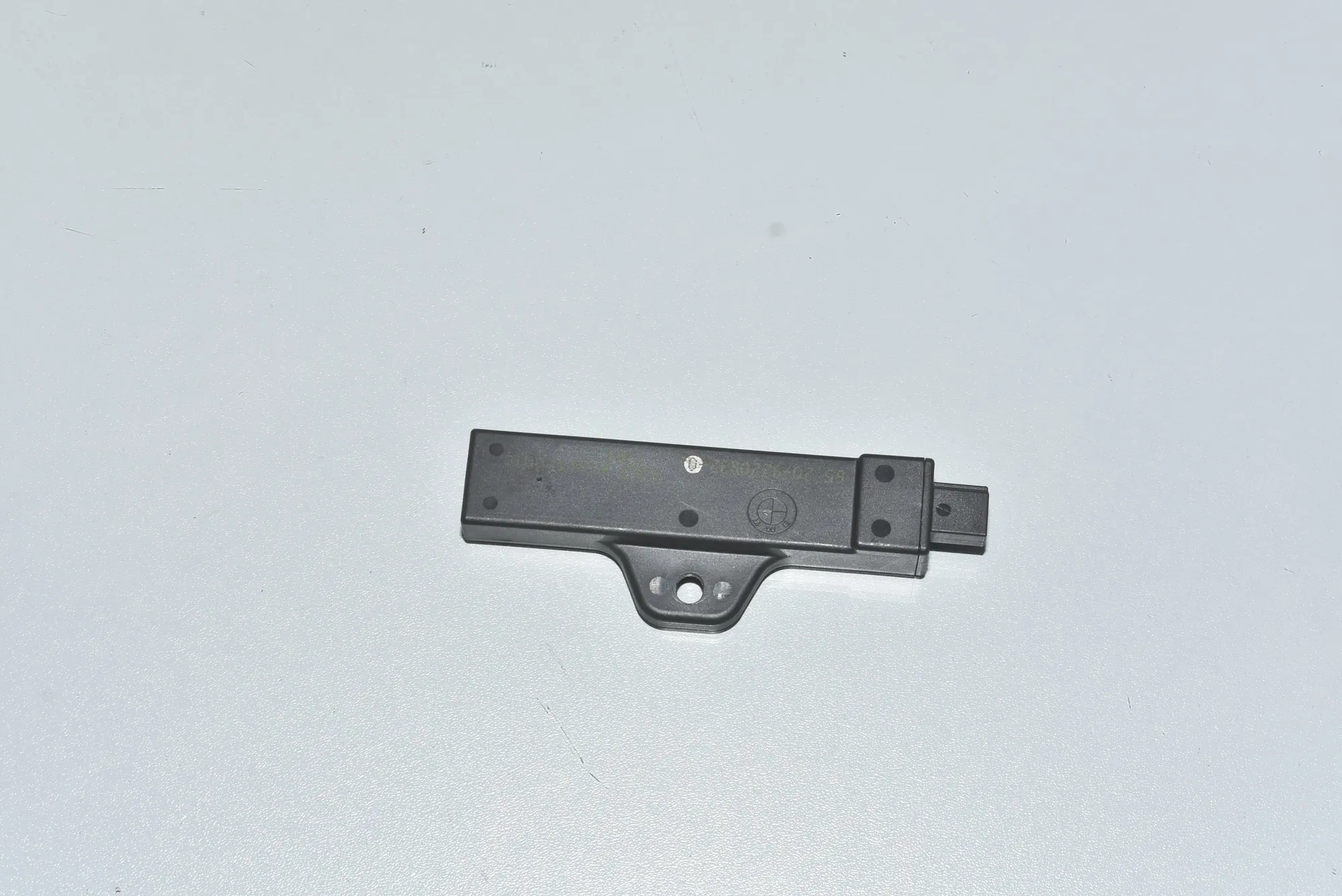 Antenna – OEM 65209220832 · BMW 5 Touring (F11) 530 d 2014 – 2