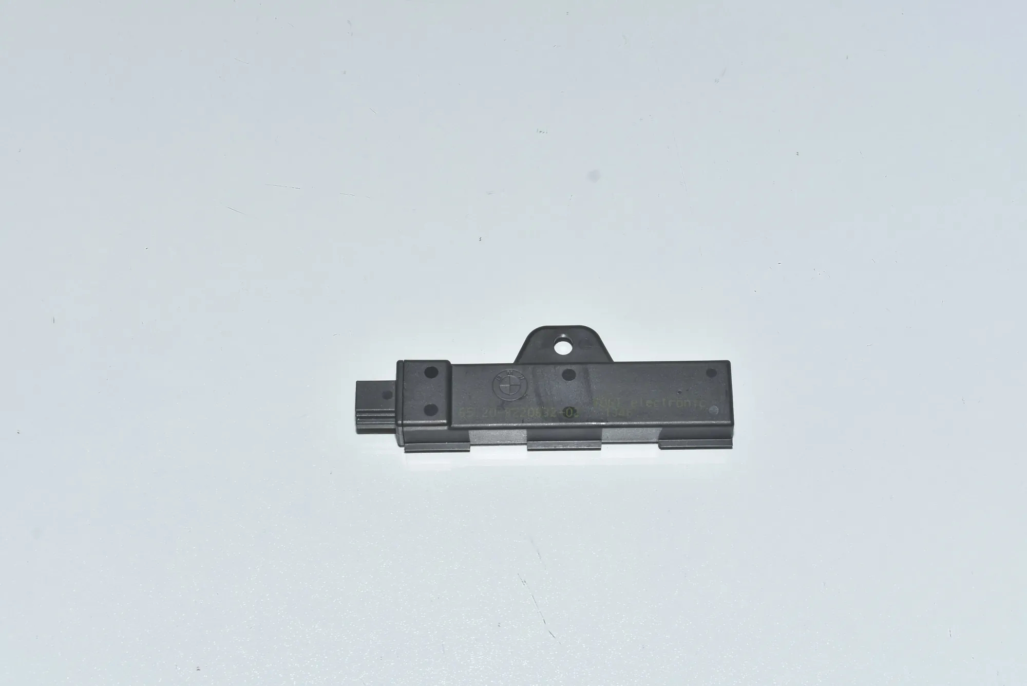 Antenna – OEM 65209220832 · BMW 5 Touring (F11) 530 d 2014 – 2