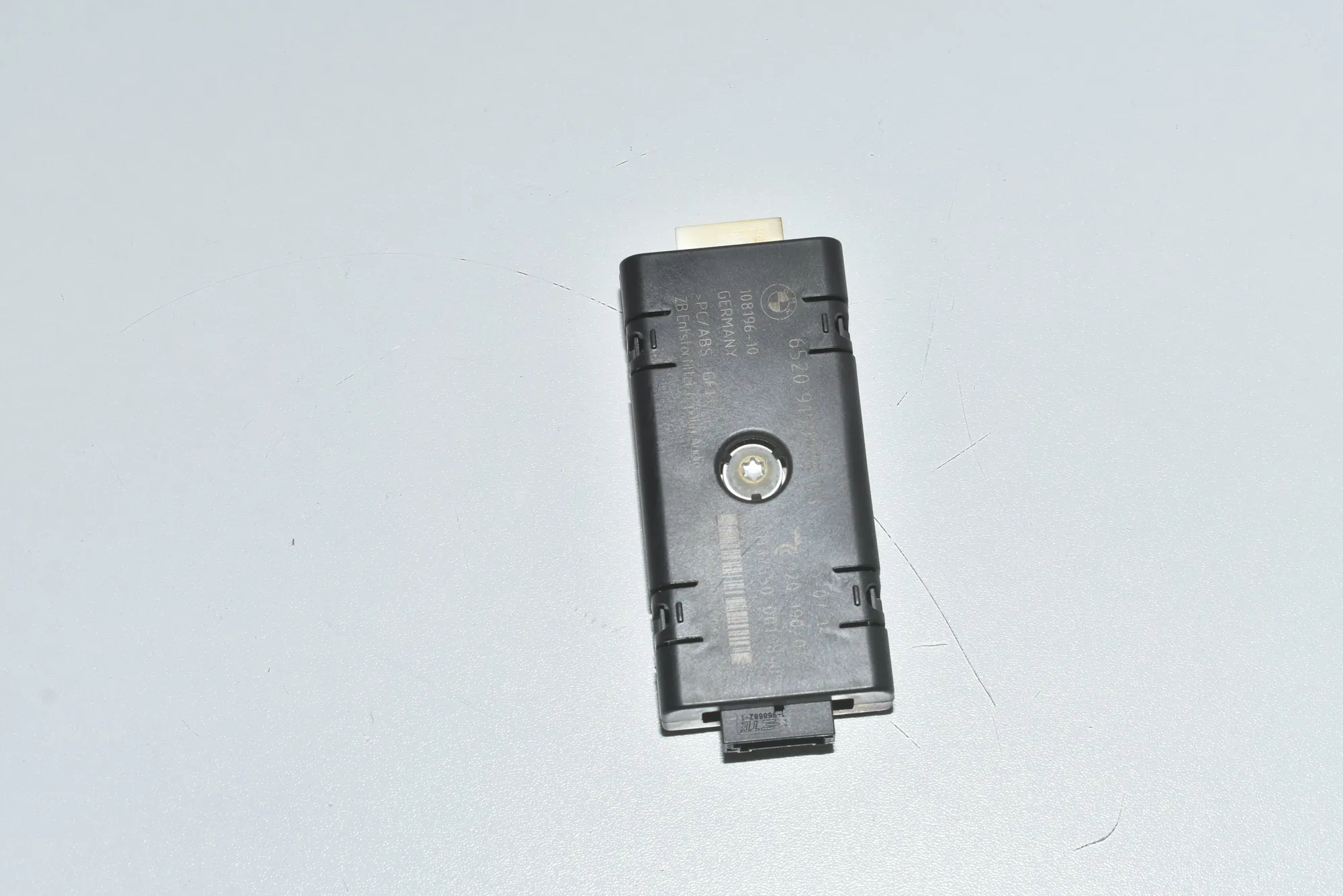 Antenna – OEM 65209199865 · BMW 5 Touring (F11) 530 d 2014 – 2