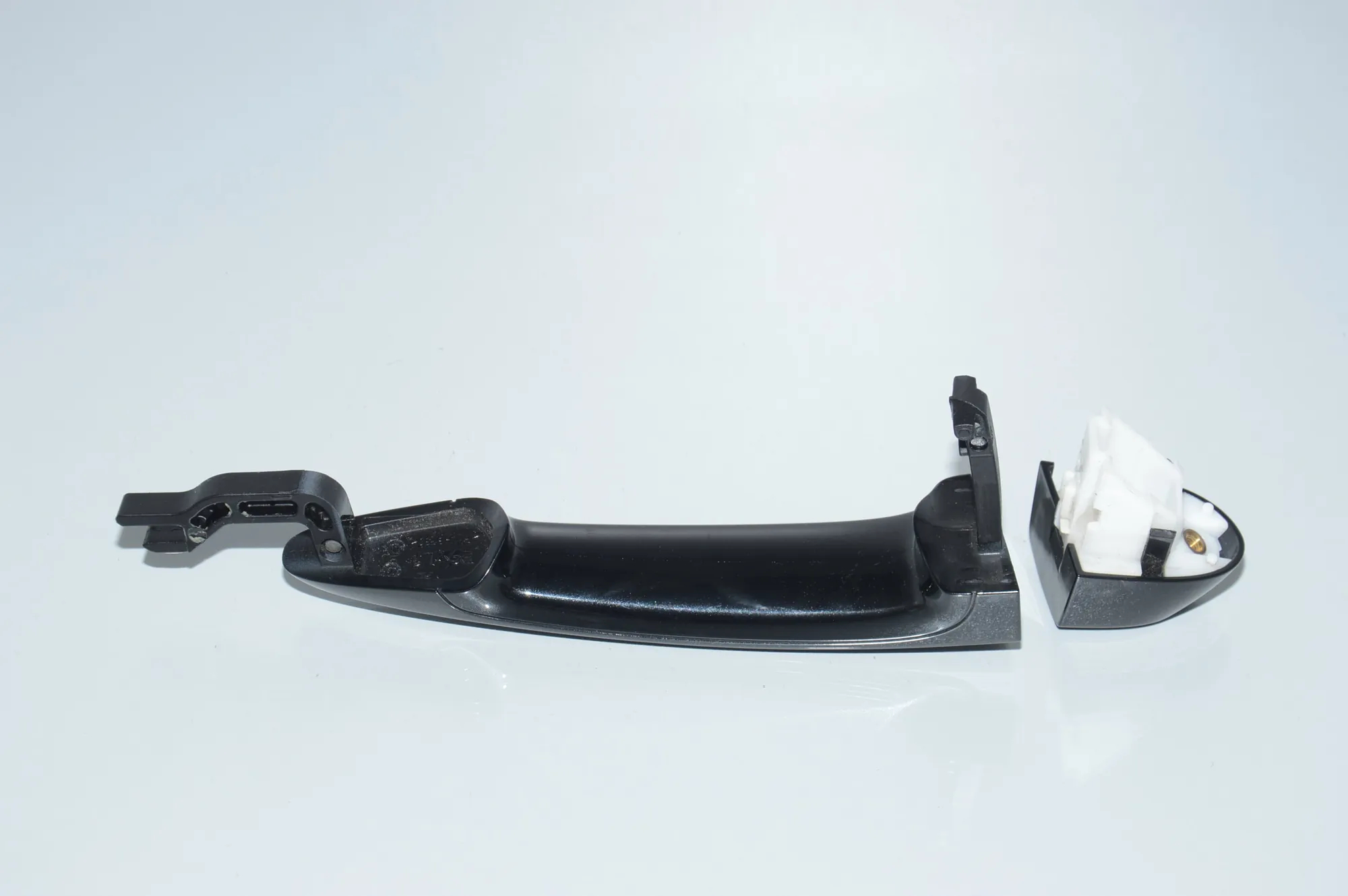 Front Left Door Exterior Handle · BMW 4 Gran Coupe (F36) BMW 4 Gran Coupe (F36) 430 i 2018 – 4