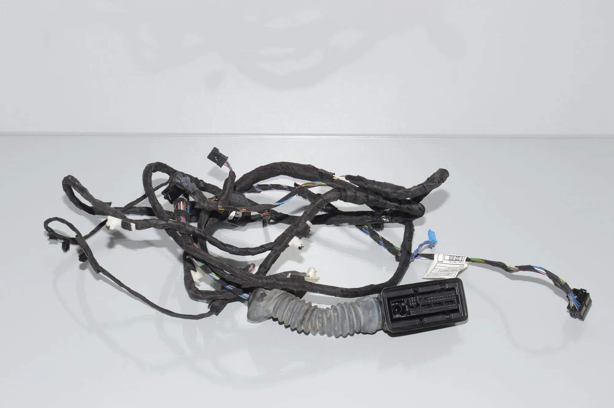 Front Left Door Wiring – OEM 9325908 · BMW 4 Gran Coupe (F36) BMW 4 Gran Coupe (F36) 430 i 2018 – 3