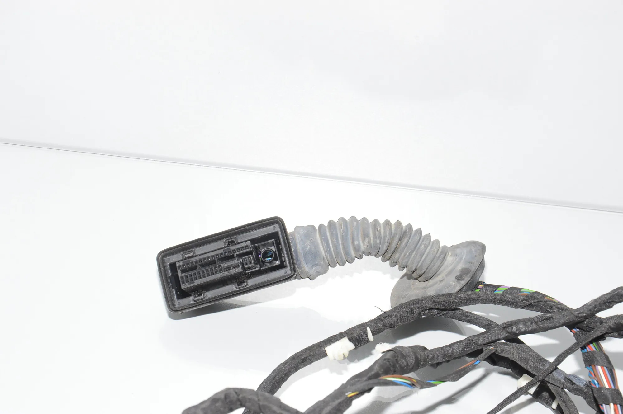 Front Left Door Wiring – OEM 9325908 · BMW 4 Gran Coupe (F36) BMW 4 Gran Coupe (F36) 430 i 2018 – 5