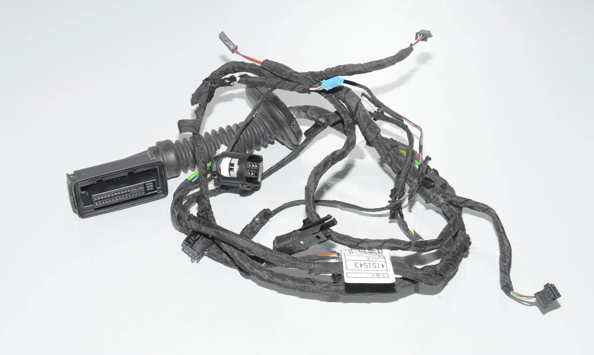 Rear Right Door Wiring – OEM 9325917 · BMW 4 Gran Coupe (F36) BMW 4 Gran Coupe (F36) 430 i 2018 – 3
