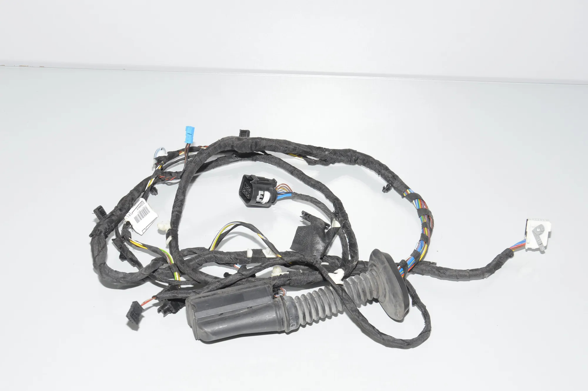 Front Right Door Wiring – OEM 9325889 · BMW 4 Gran Coupe (F36) BMW 4 Gran Coupe (F36) 430 i 2018 – 3