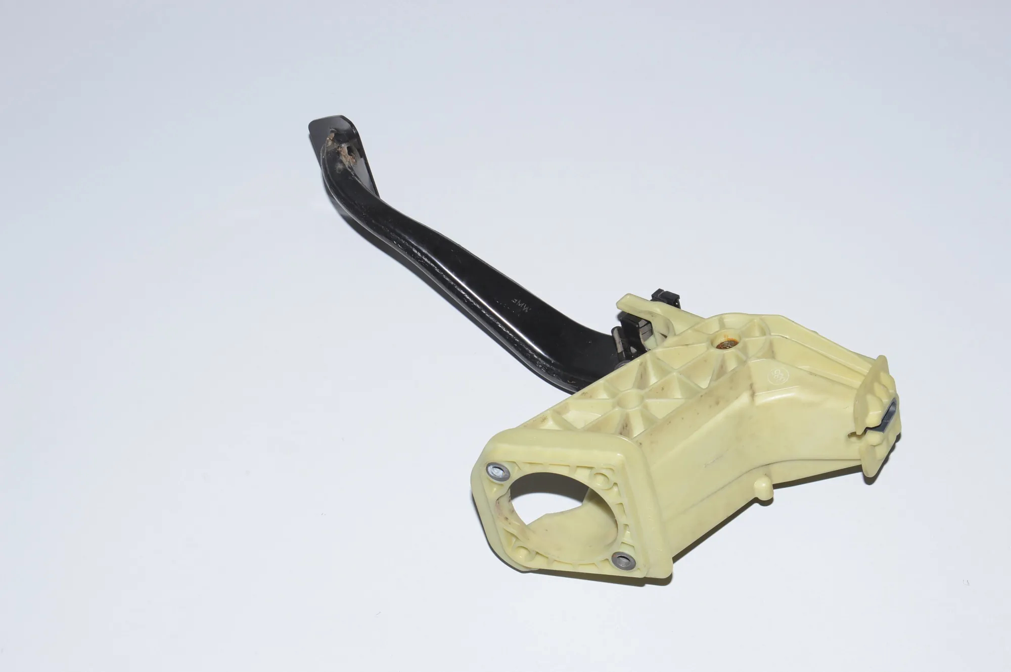 Brake Pedal – OEM 6775368 · BMW 5 Touring (F11) 530 d 2012 – 3