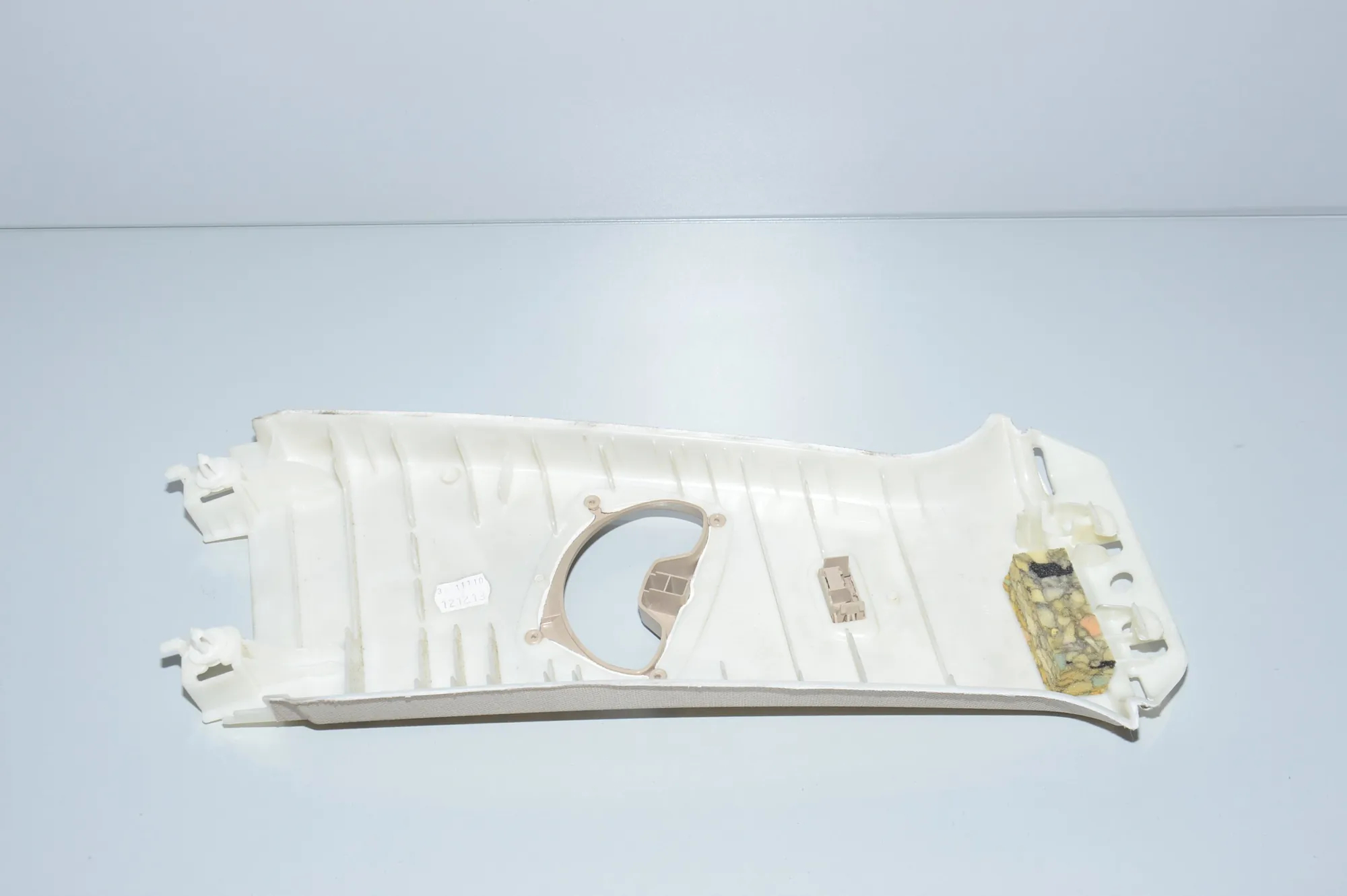 Left Side B Pillar Trim – OEM 7220997 · BMW 3 (F30, F80) BMW 3 (F30, F80) 328 i 2013 – 4
