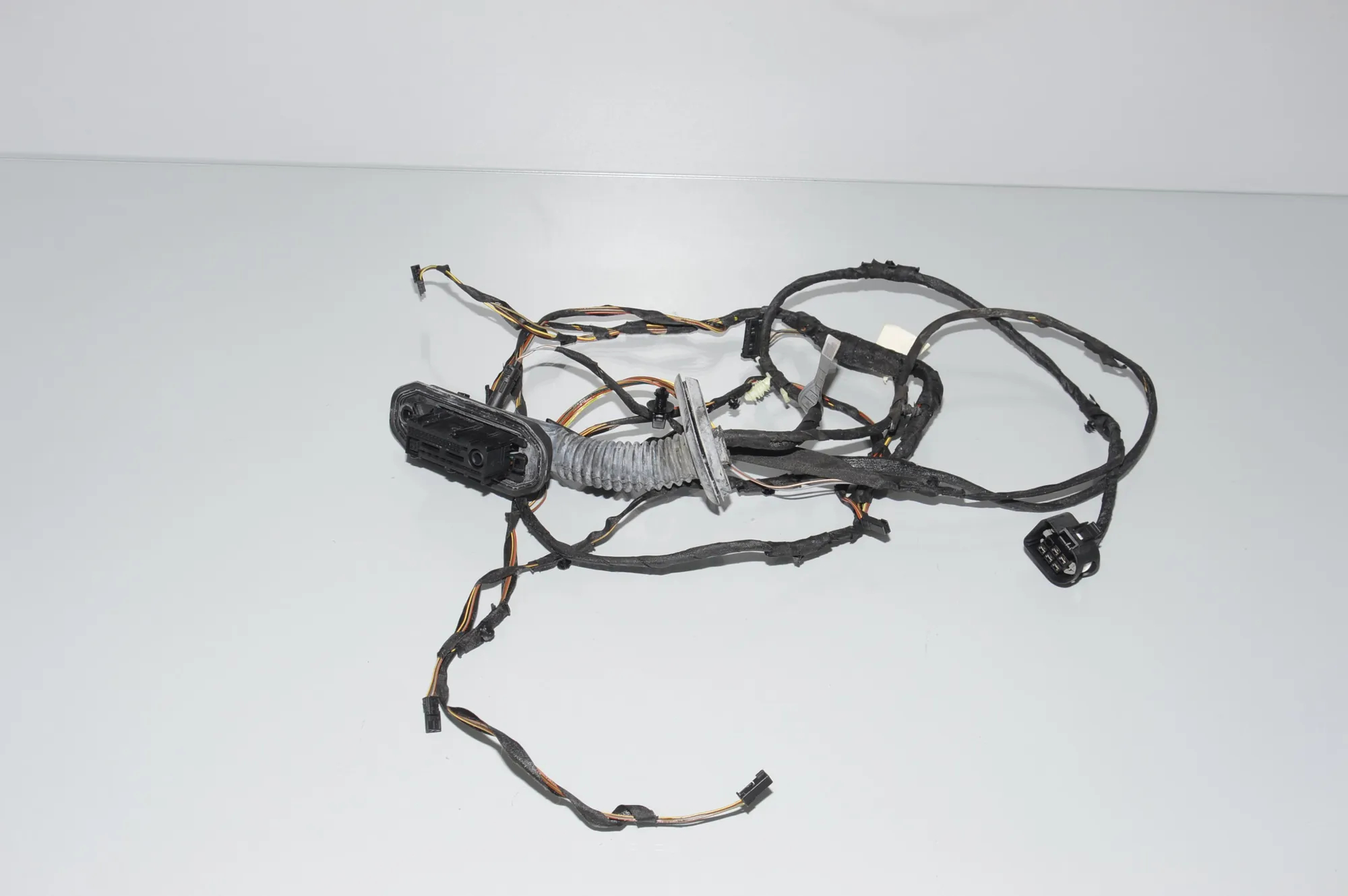Rear Right Door Wiring – OEM 9240898 · BMW 5 (F10) 525 d 2010 – 3