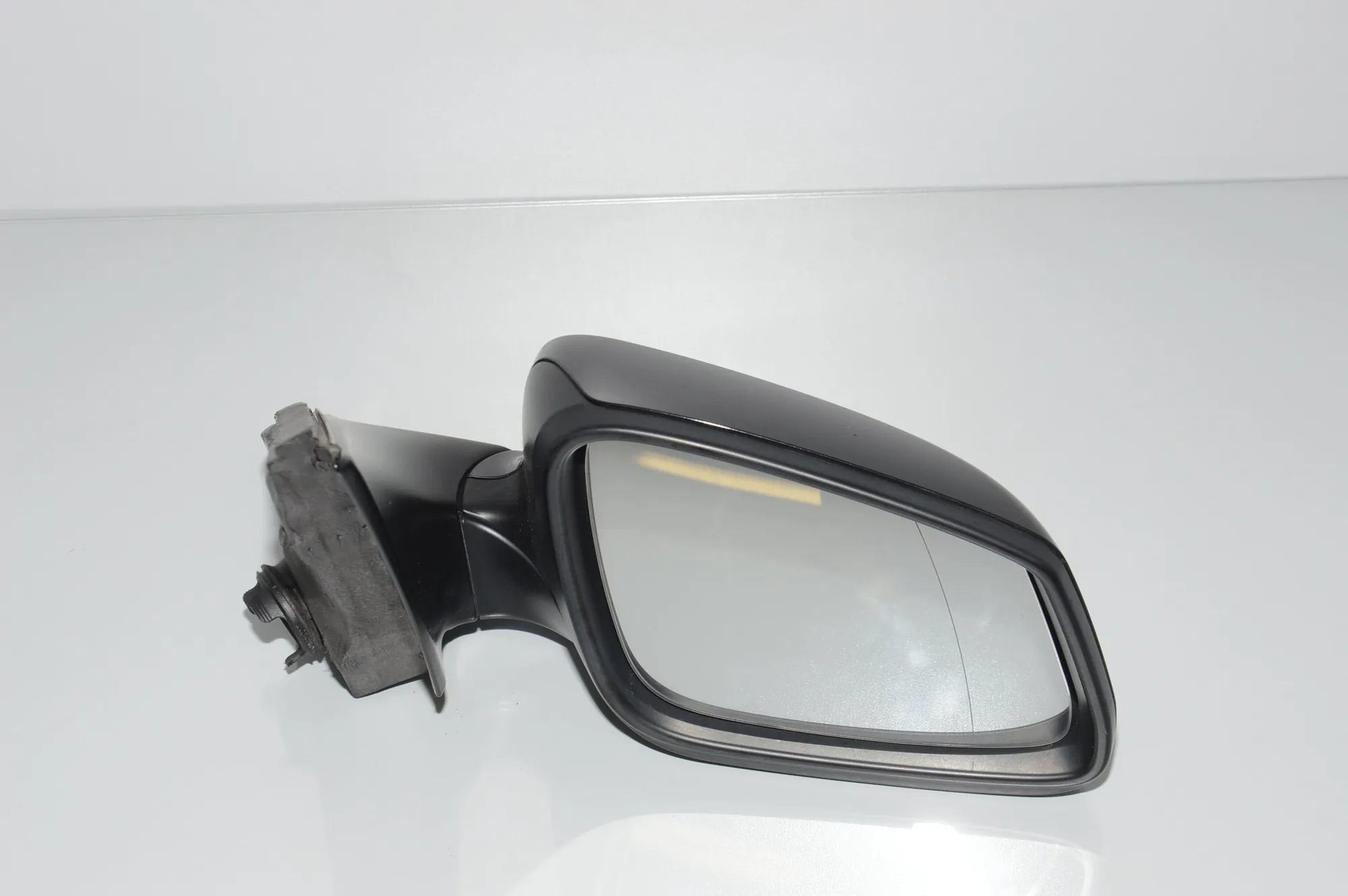 Right Side Wing Mirror – OEM 51167268236 · BMW 5 (F10) 525 d 2010