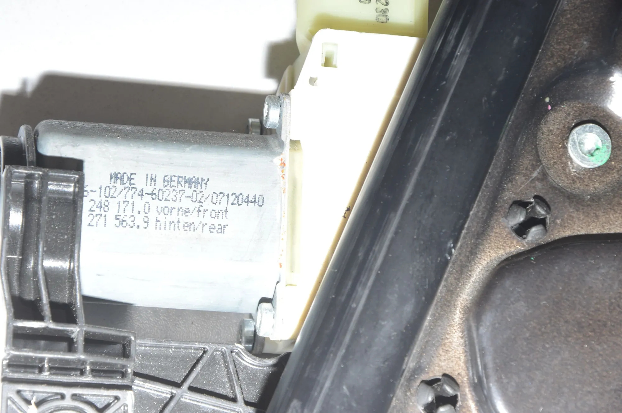 Rear Left Door Window Regulator – OEM 7182613 · BMW 5 (F10) 525 d 2010 – 5
