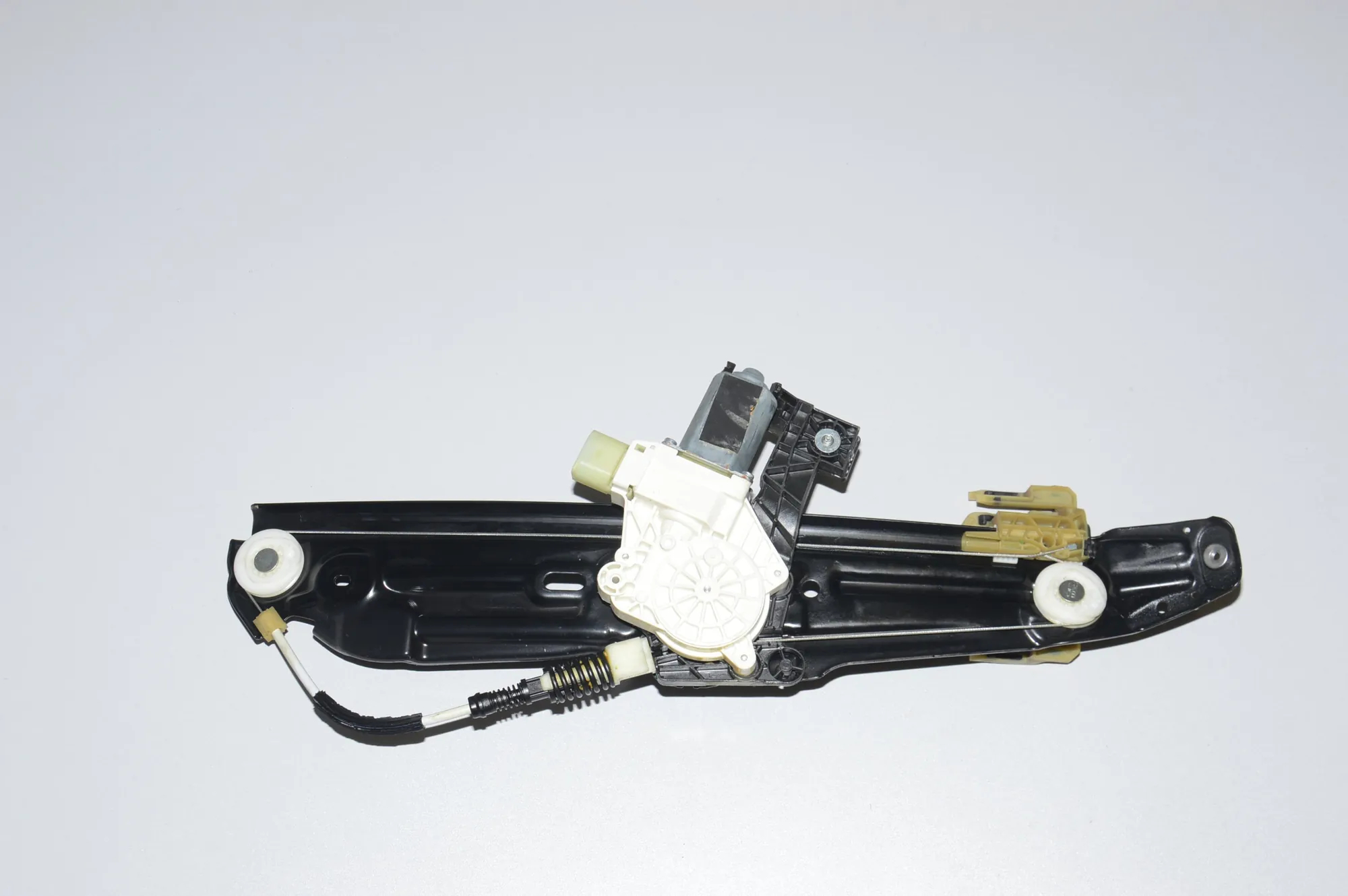 Rear Left Door Window Regulator – OEM 7182613 · BMW 5 (F10) 525 d 2010