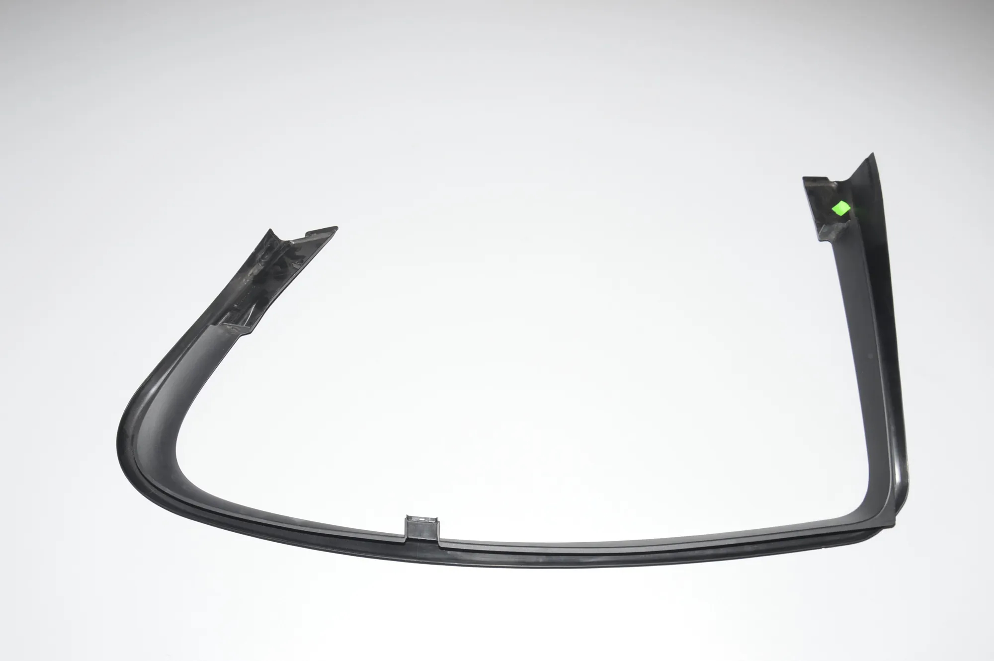Other Trim Parts – OEM 7182035 · BMW 5 (F10) 525 d 2010 – 4