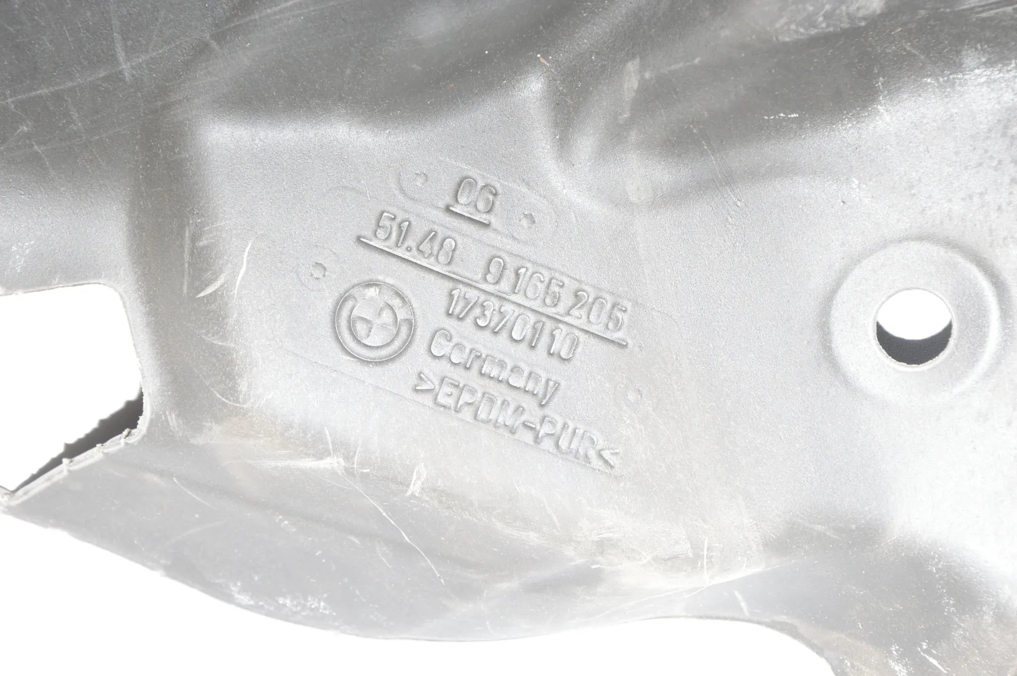 Other Body Parts – OEM 9165205 · BMW 5 (F10) 525 d 2010 – 5