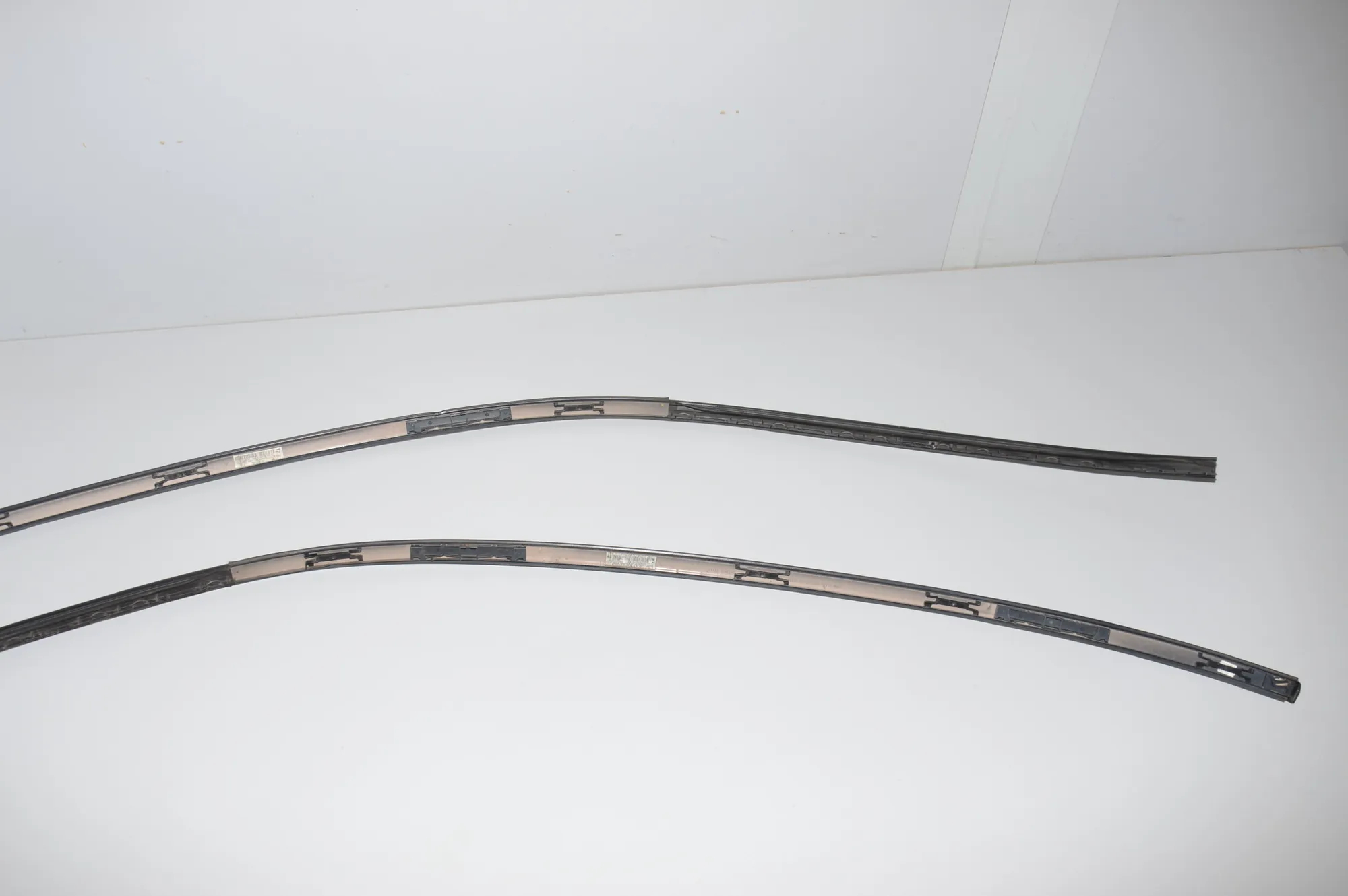 Left Side Roof Strip Trim – OEM 7203128 · BMW 5 (F10) 525 d 2010 – 5