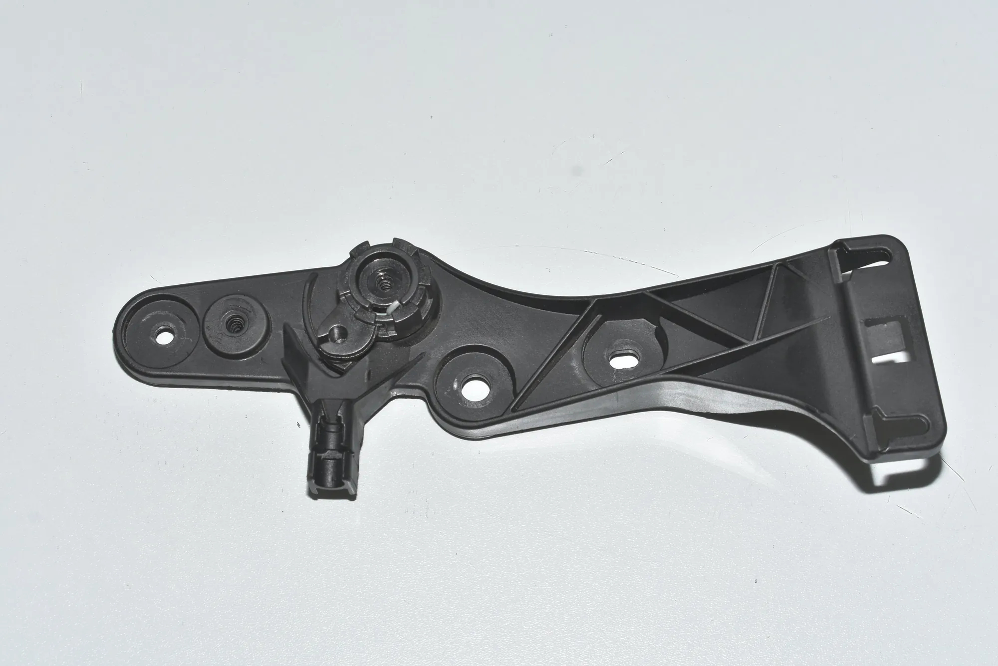 Bonnet Release Handle – OEM 51437326365 · BMW 3 Touring (F31) 335 d xDrive 2016 – 2