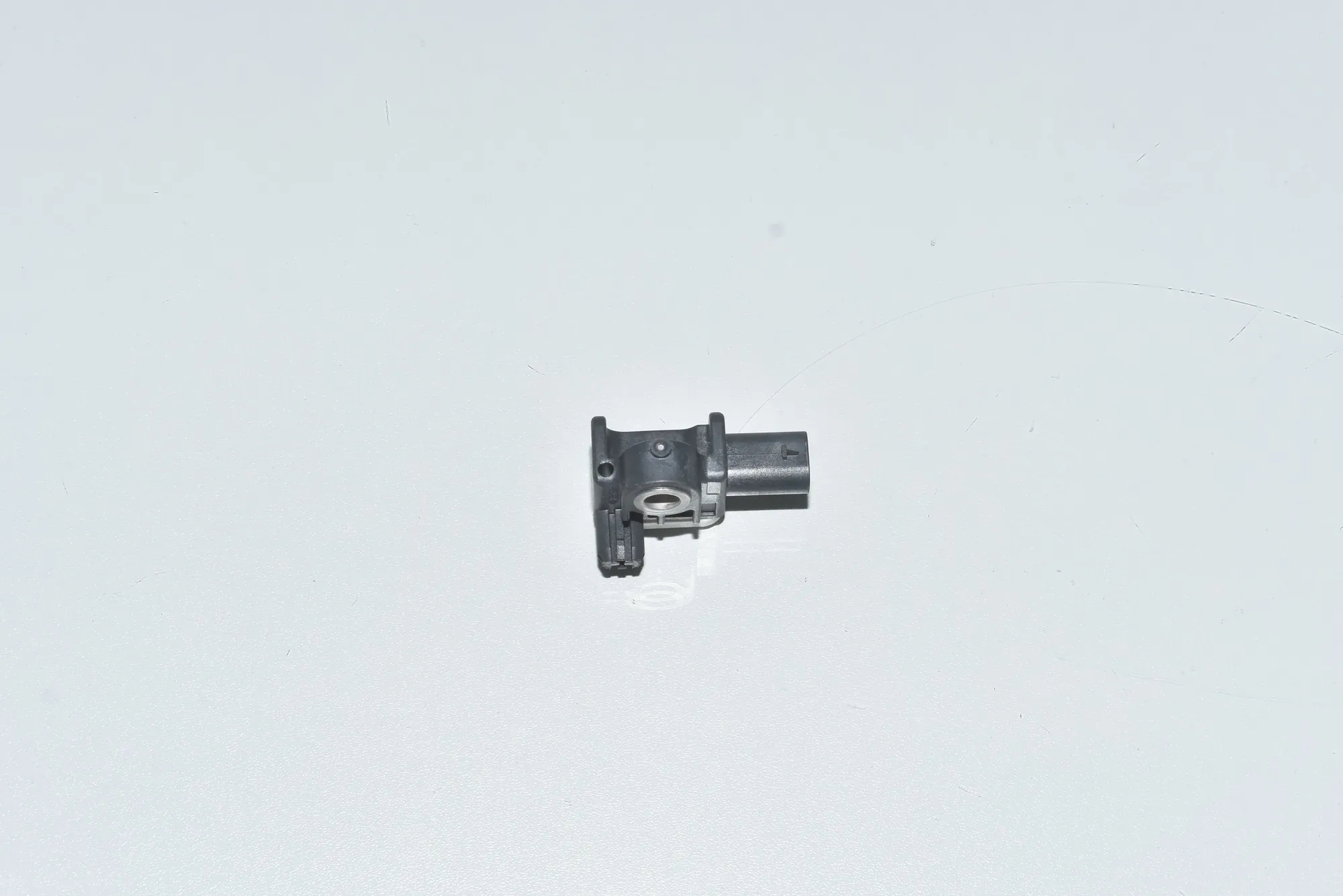 Front Right Impact Sensor – OEM 65779234989 · BMW 3 Touring (F31) 335 d xDrive 2016