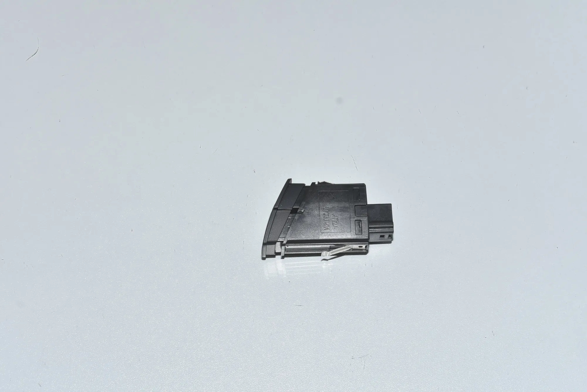 Hazard Button – OEM 61319231786 · BMW 3 Touring (F31) 335 d xDrive 2016 – 2