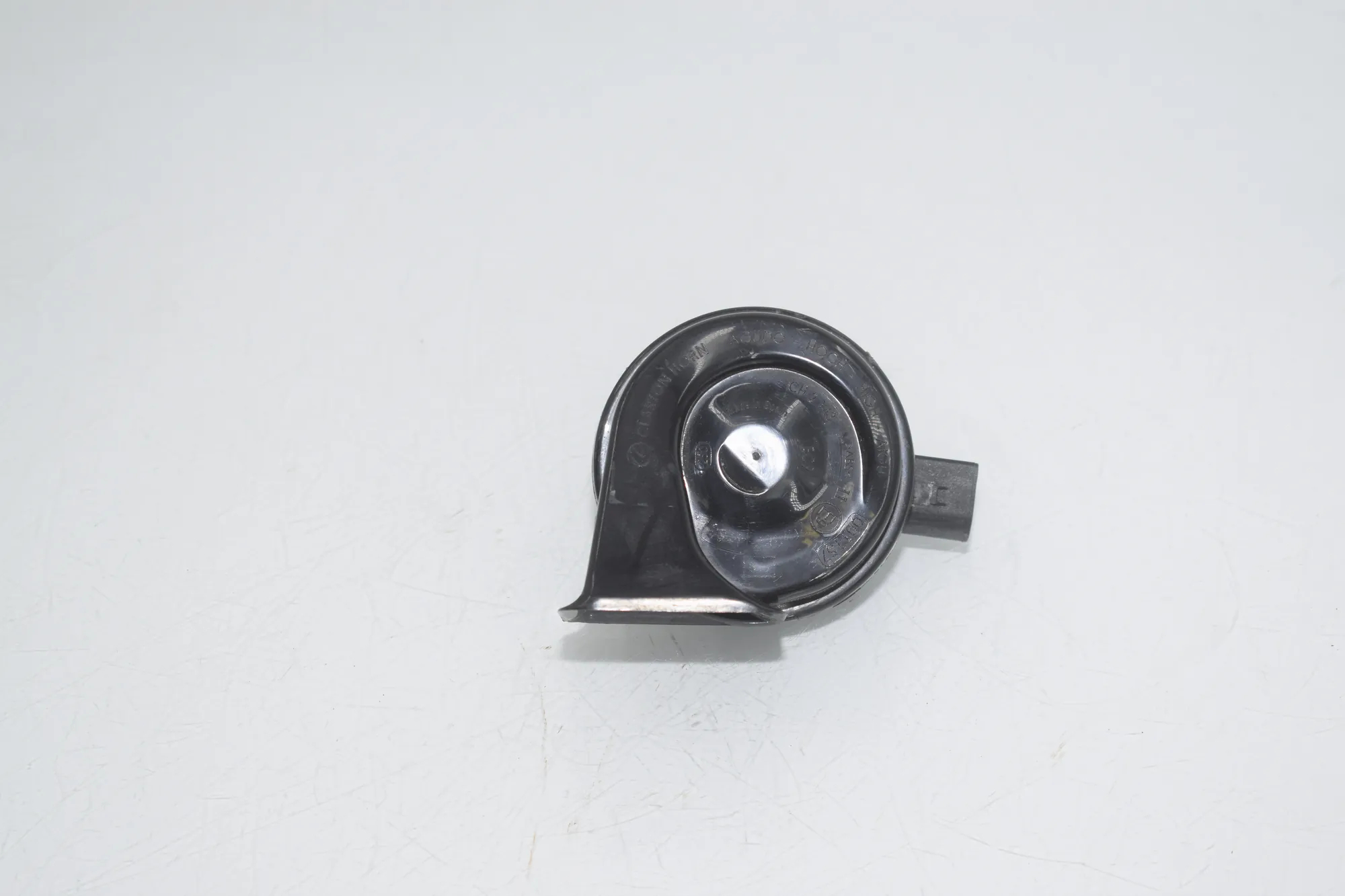 Horn Signal – OEM 7342945 · BMW 5 (G30) BMW 5 (G30) 530 i 2019