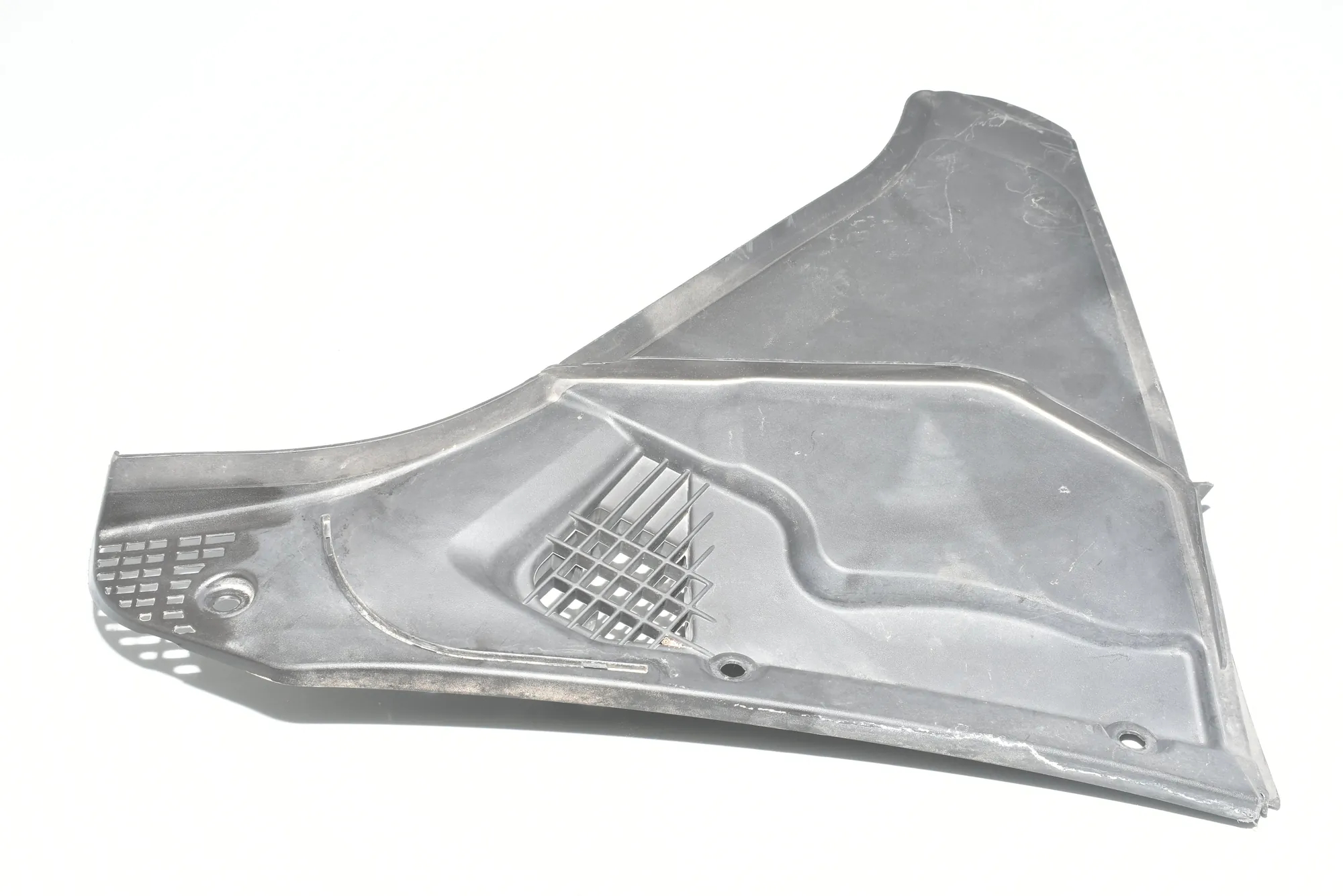Front Wiper Cowl Trim – OEM 64316987605 · BMW 5 Touring (F11) 530 d 2012