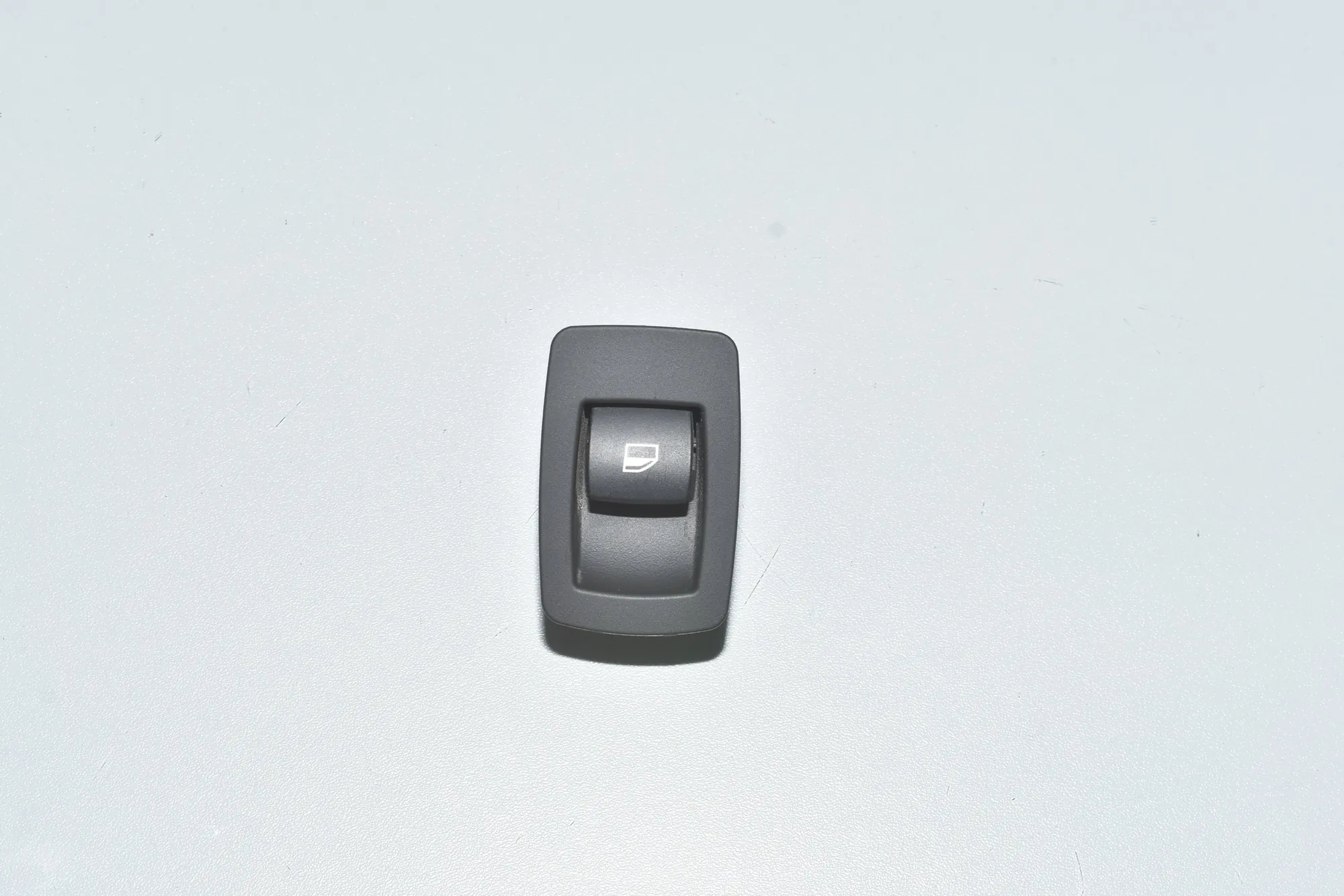 Rear Right Door Window Switch – OEM 61316945874 · BMW 3 Touring (E91) 330 d xDrive 2010 – 2